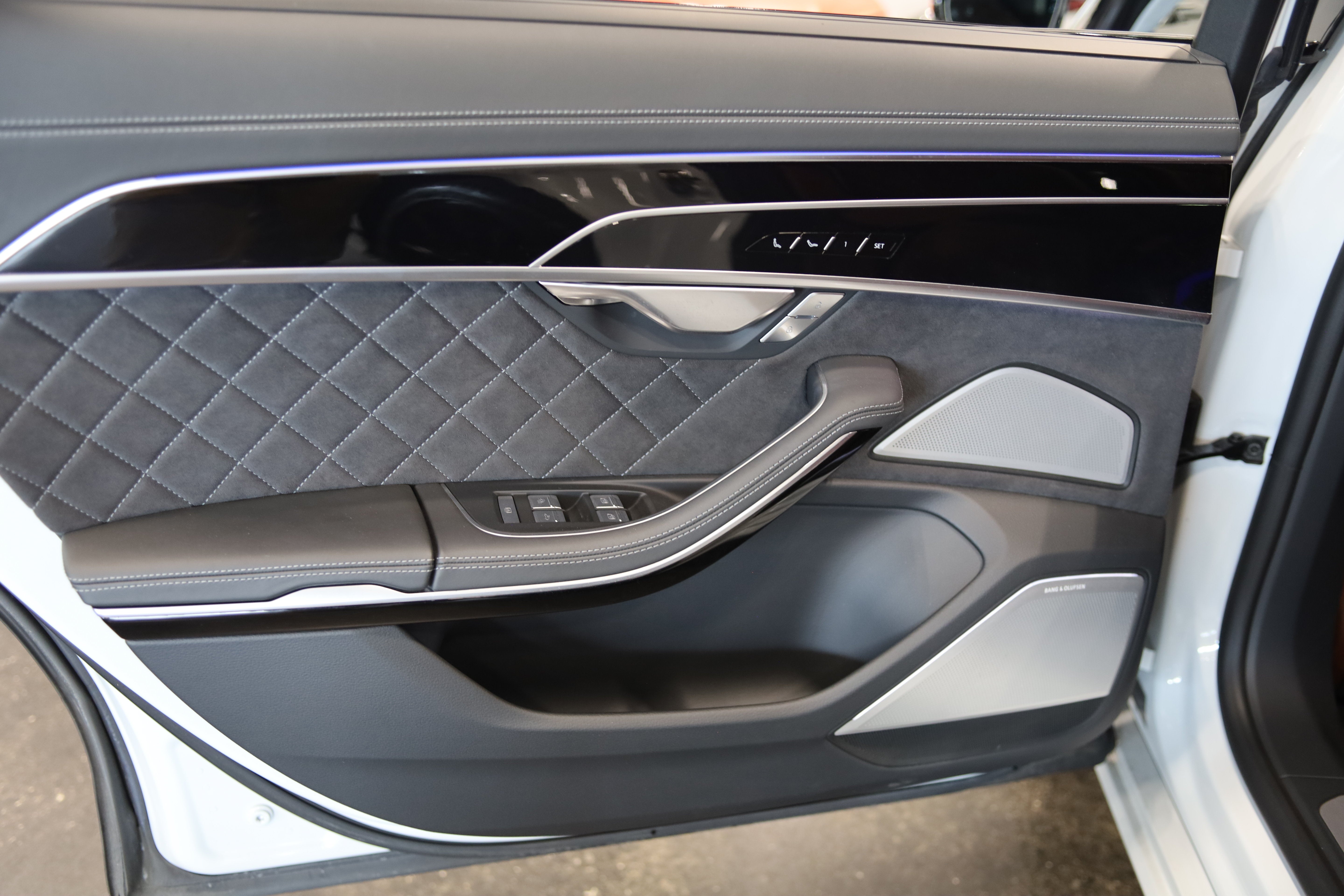 2023 Audi S8 4.0T