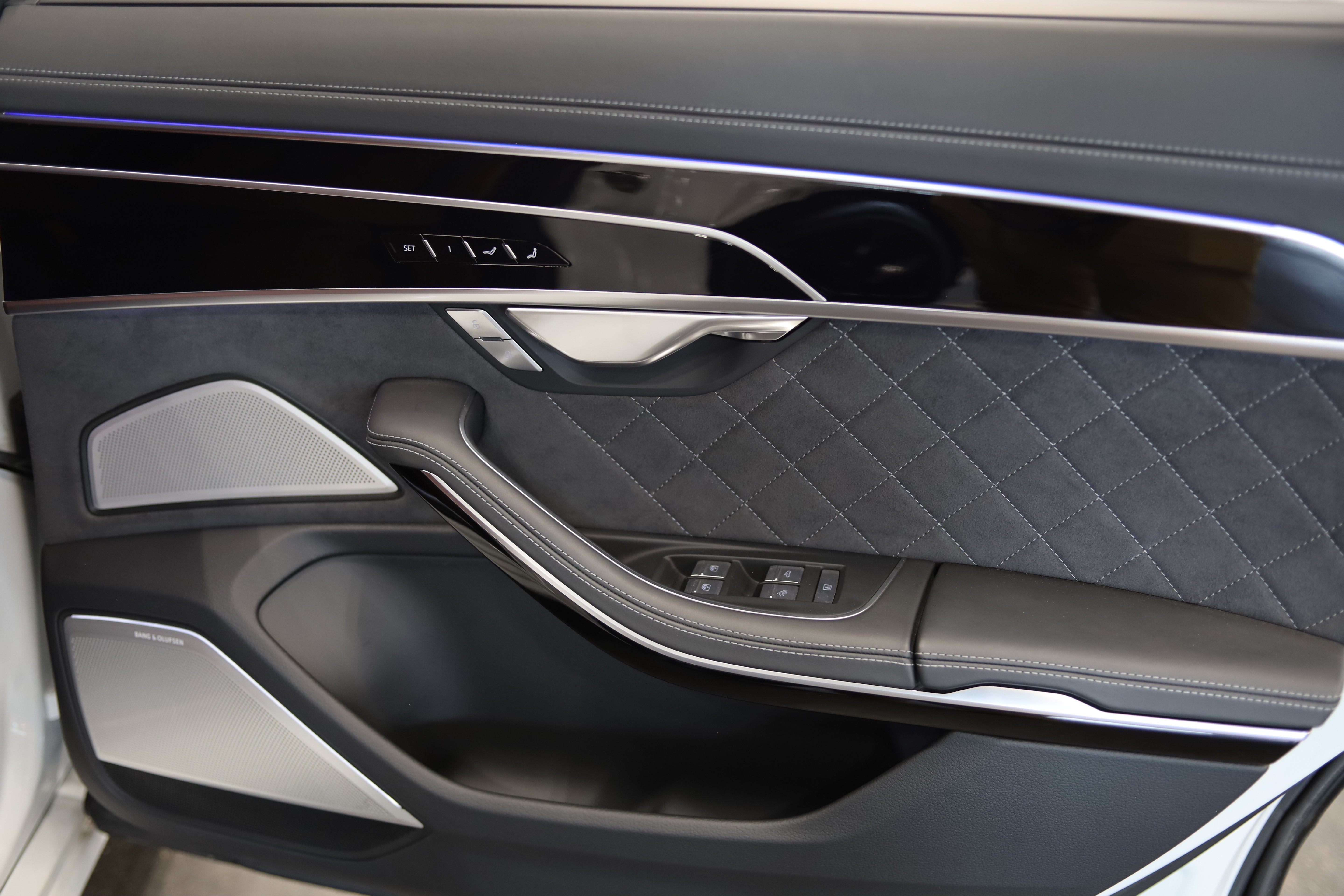 2023 Audi S8 4.0T