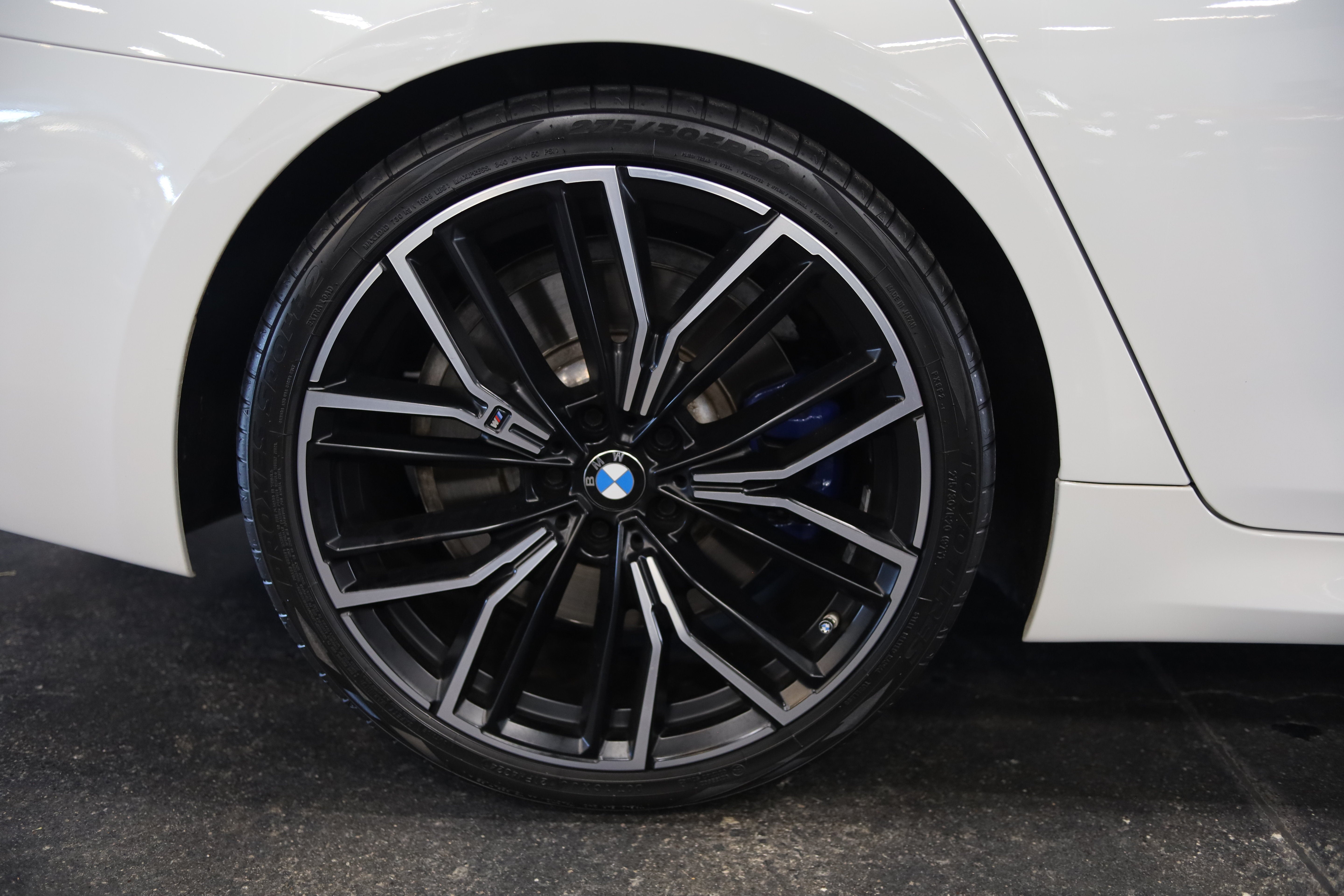 2022 BMW 5 Series M550i xDrive