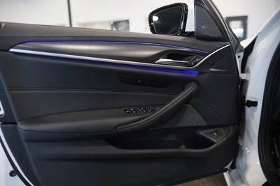 2022 BMW 5 Series M550i xDrive