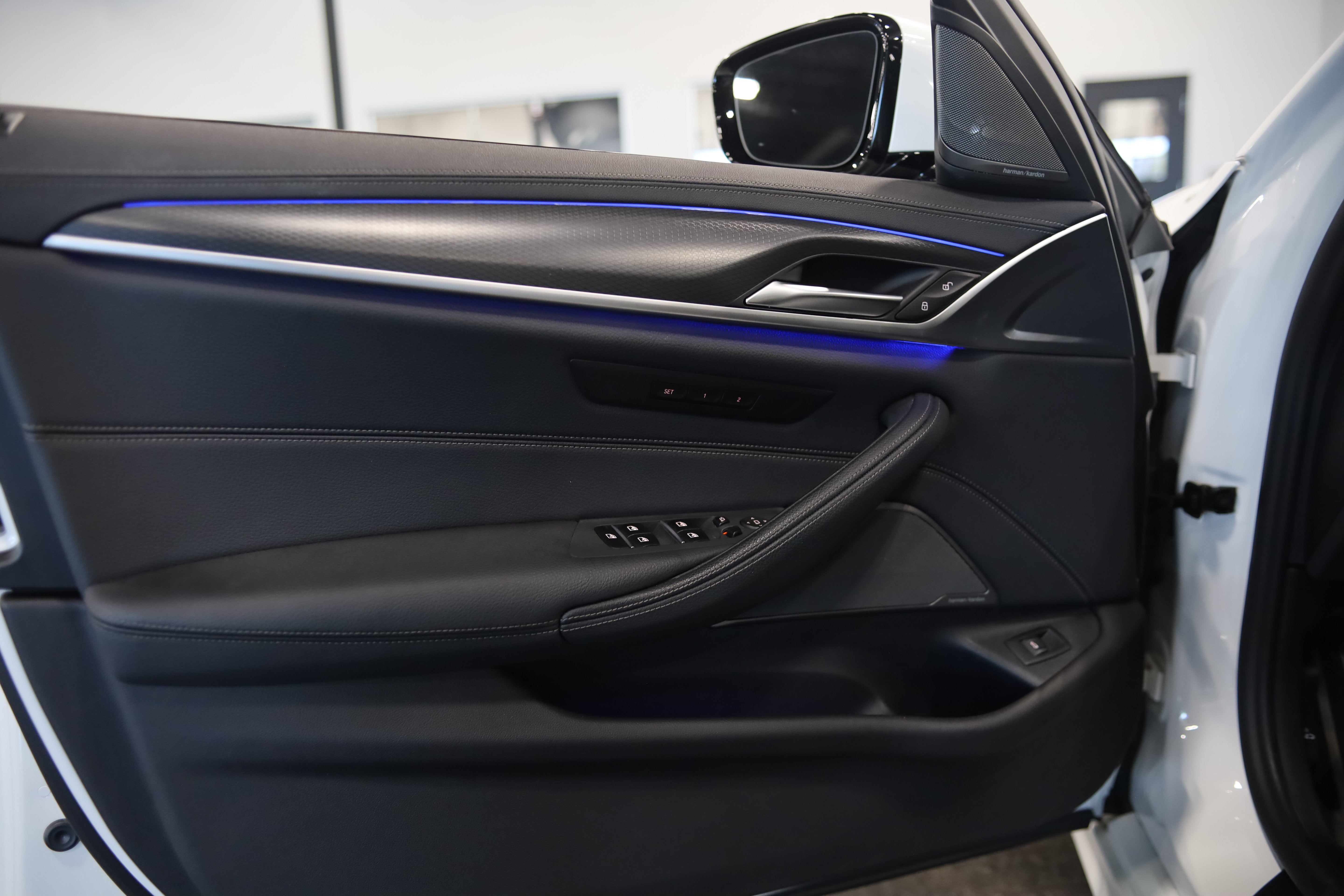2022 BMW 5 Series M550i xDrive
