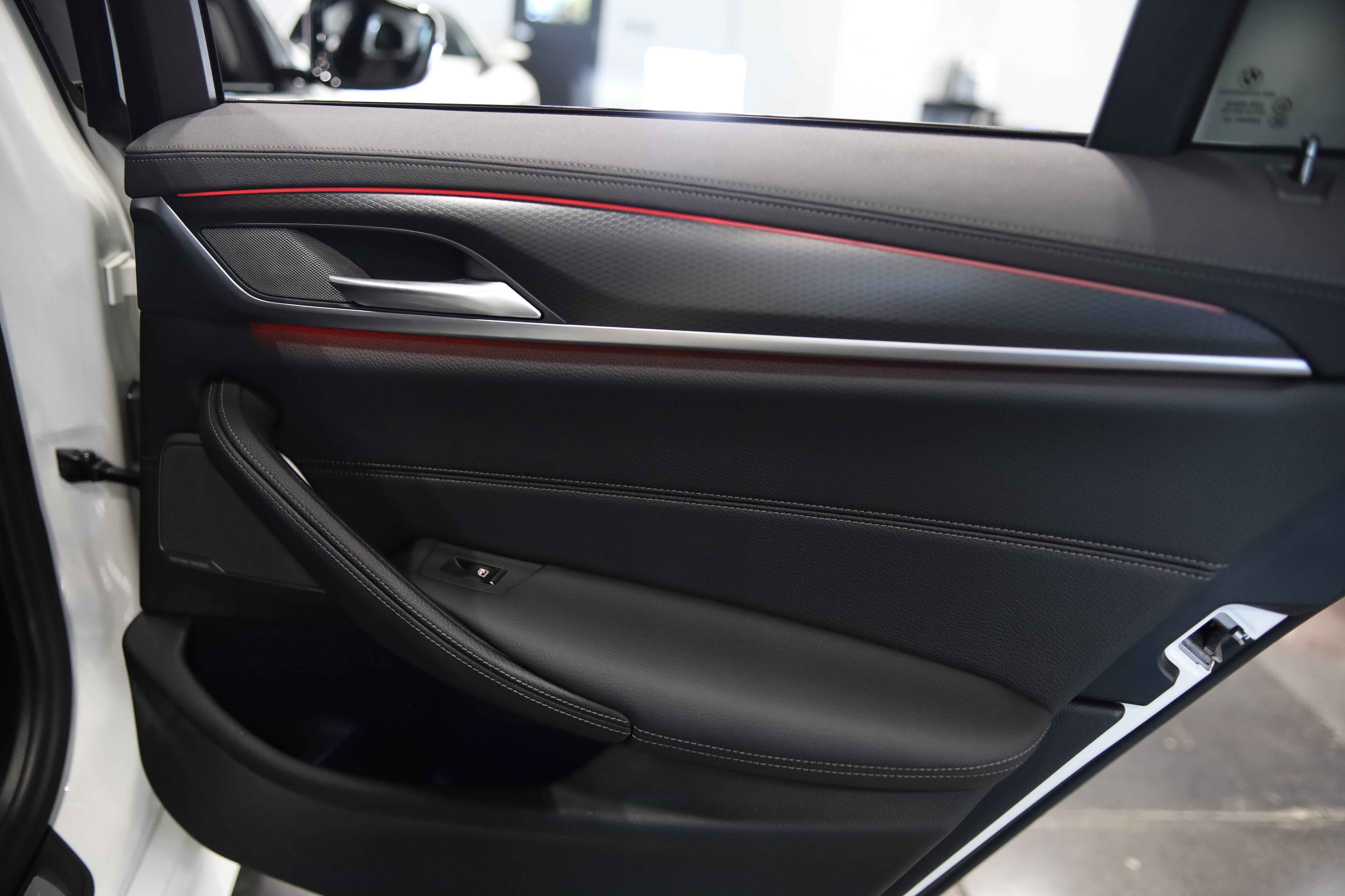 2022 BMW 5 Series M550i xDrive