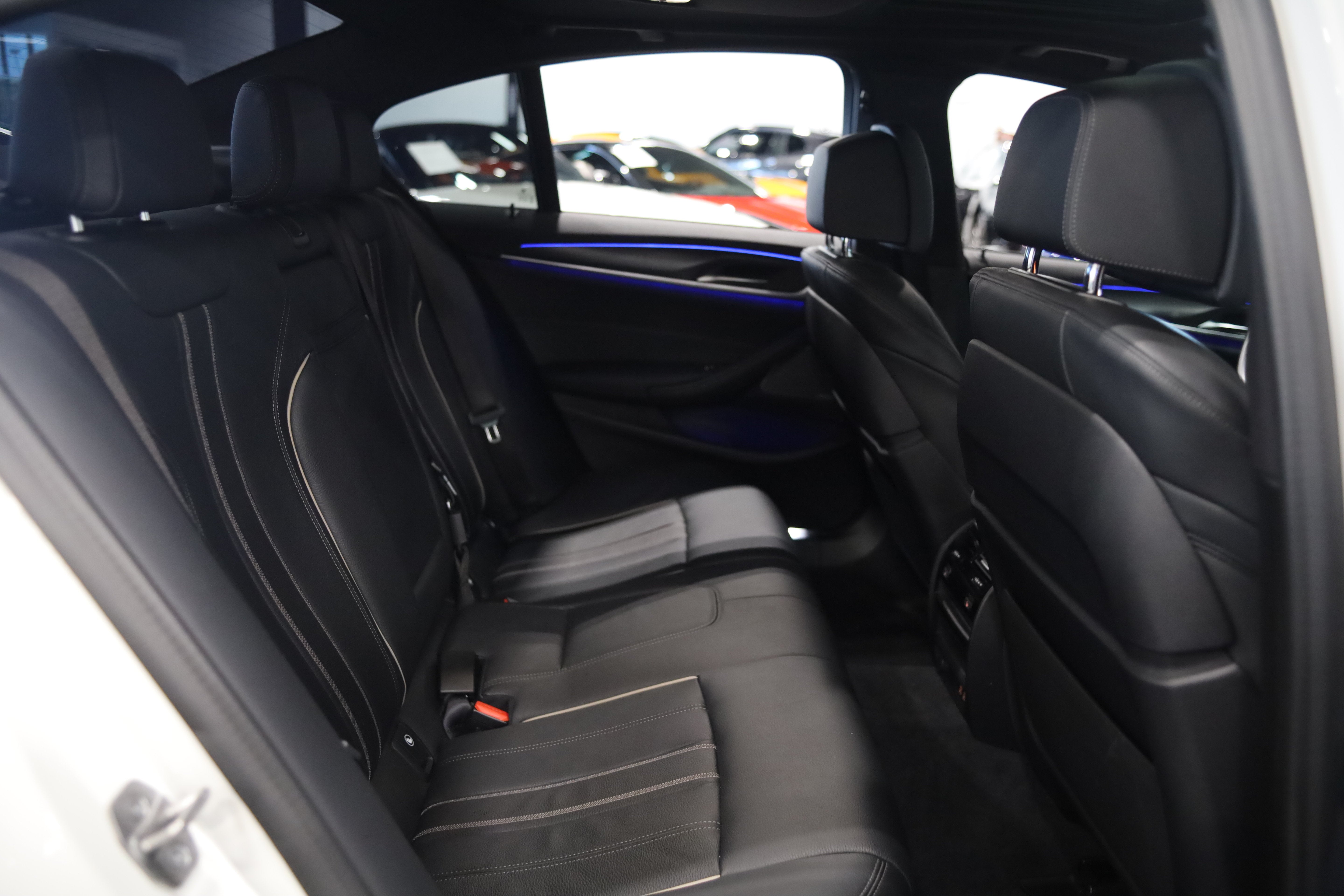 2022 BMW 5 Series M550i xDrive
