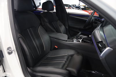 2022 BMW 5 Series M550i xDrive