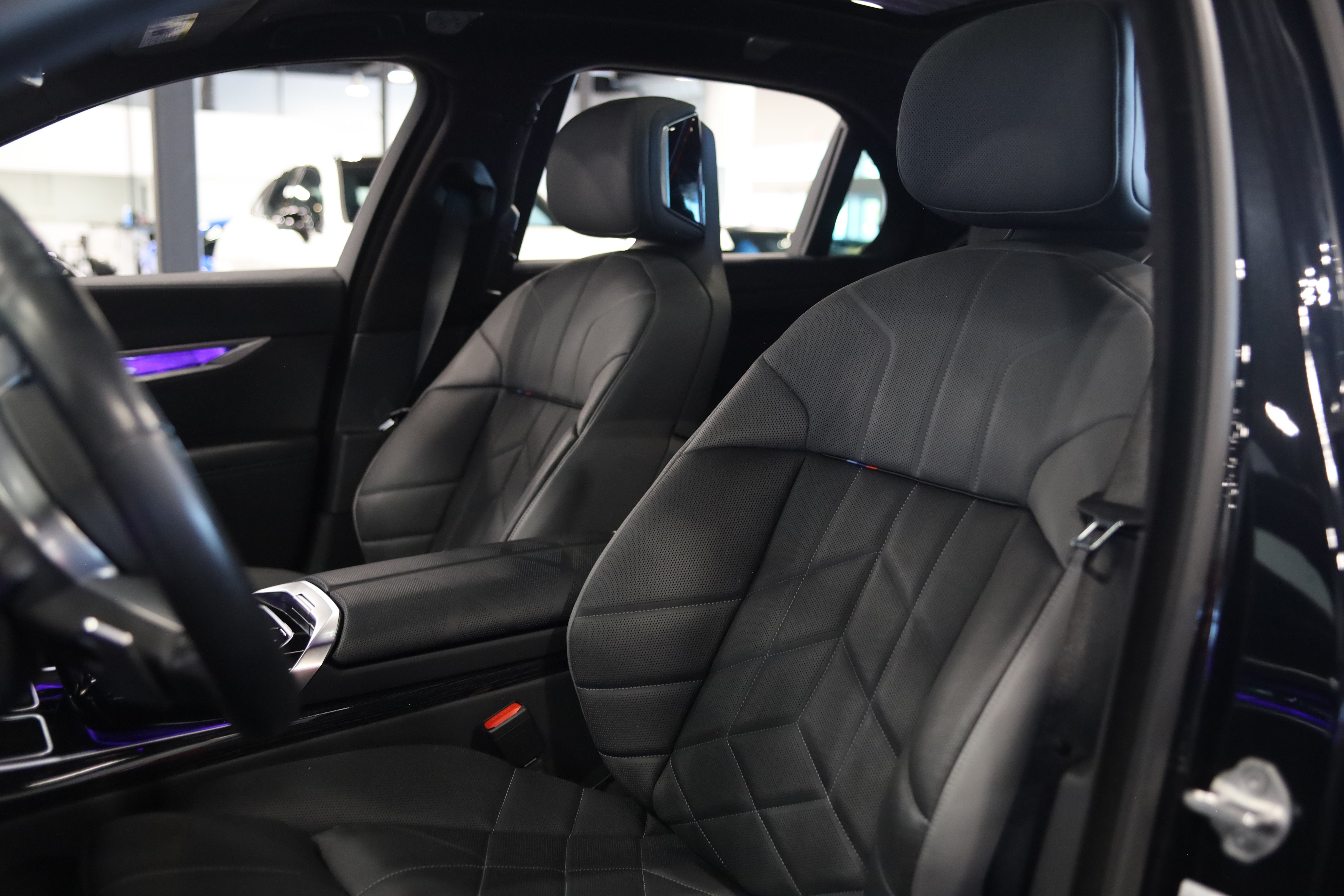 2024 BMW 7 Series 760i xDrive