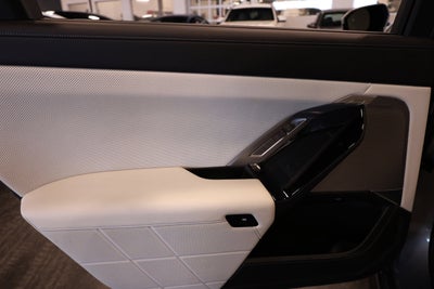 2023 BMW 7 Series 760i xDrive