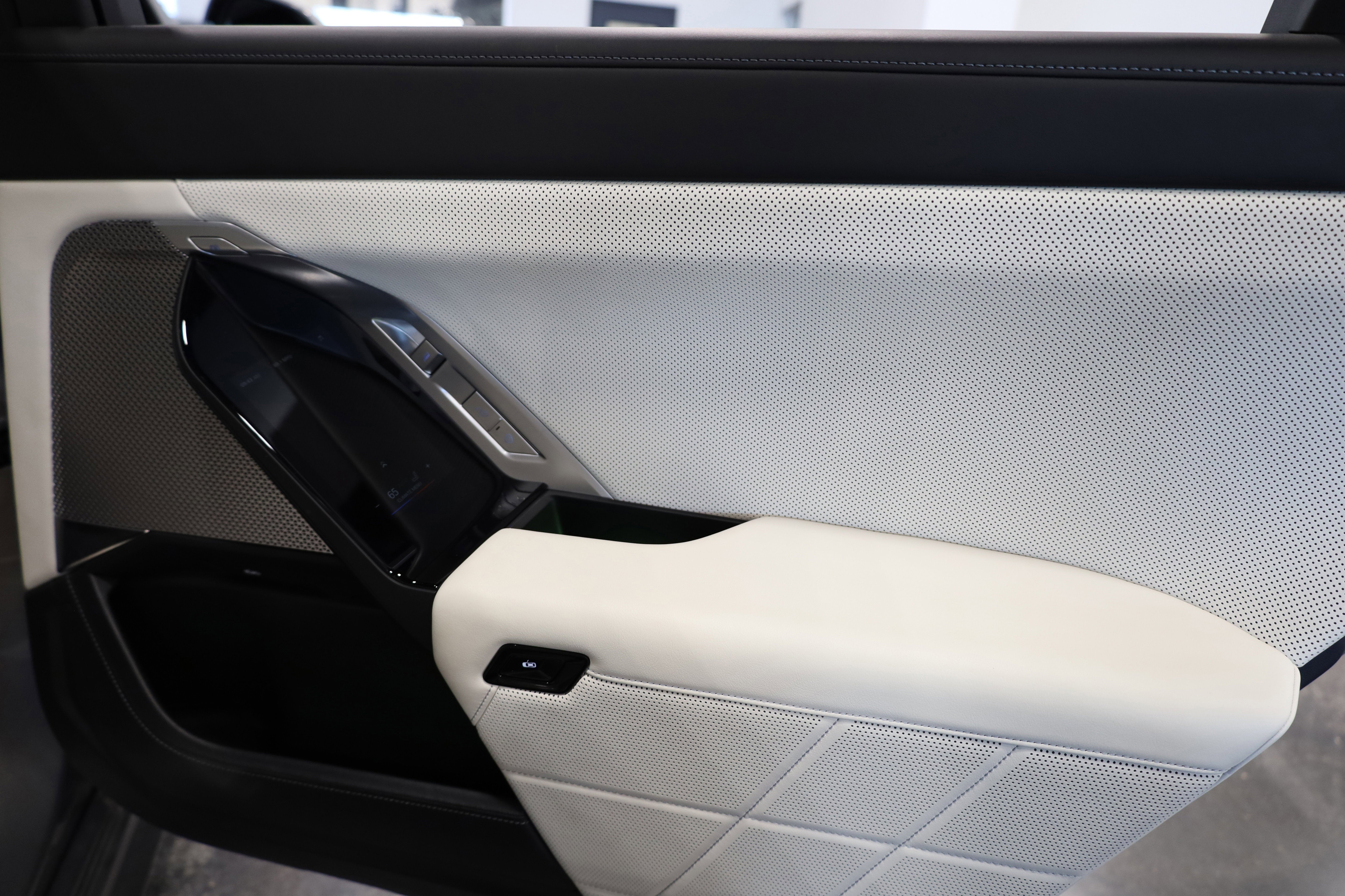 2023 BMW 7 Series 760i xDrive