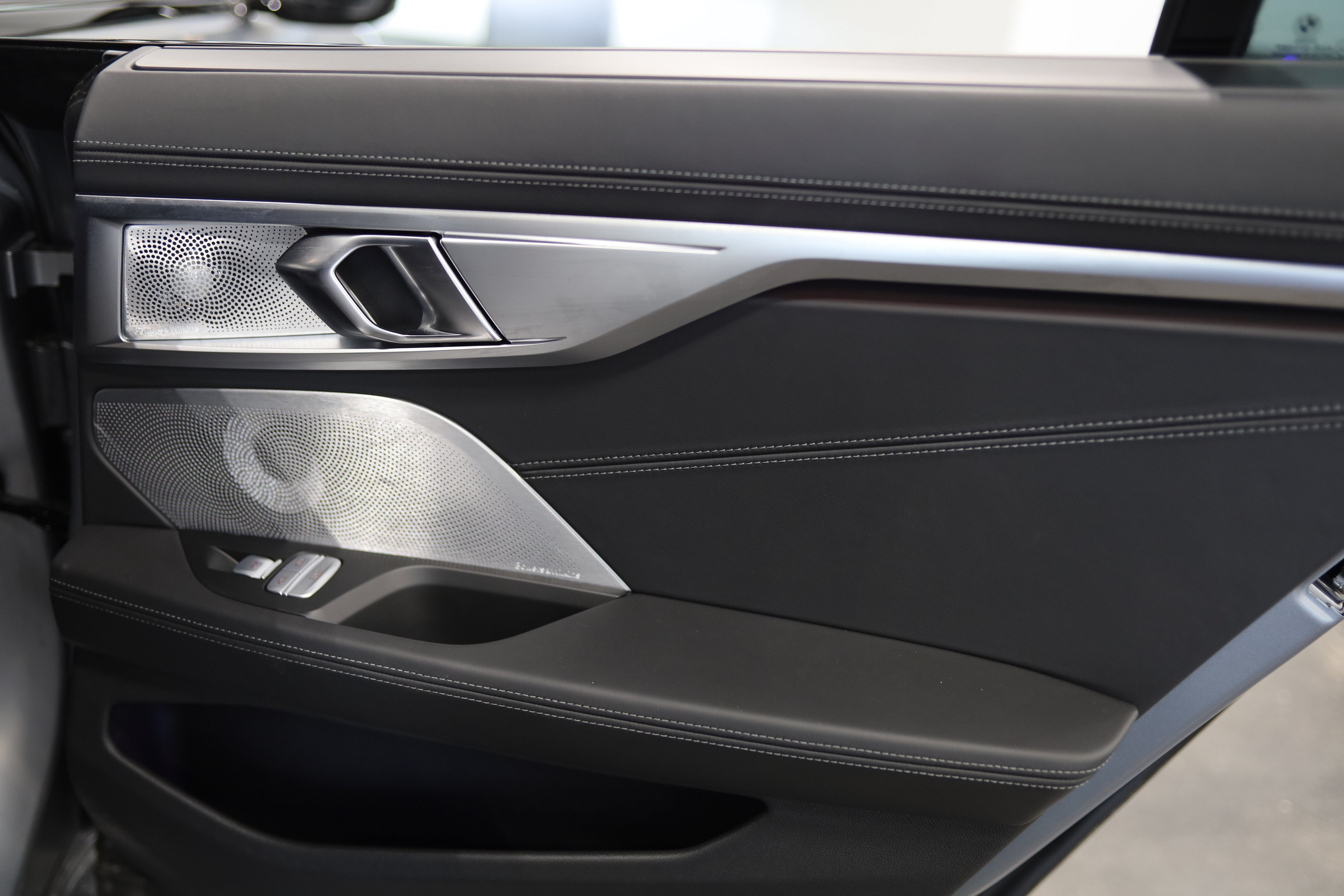 2025 BMW M8 Competition