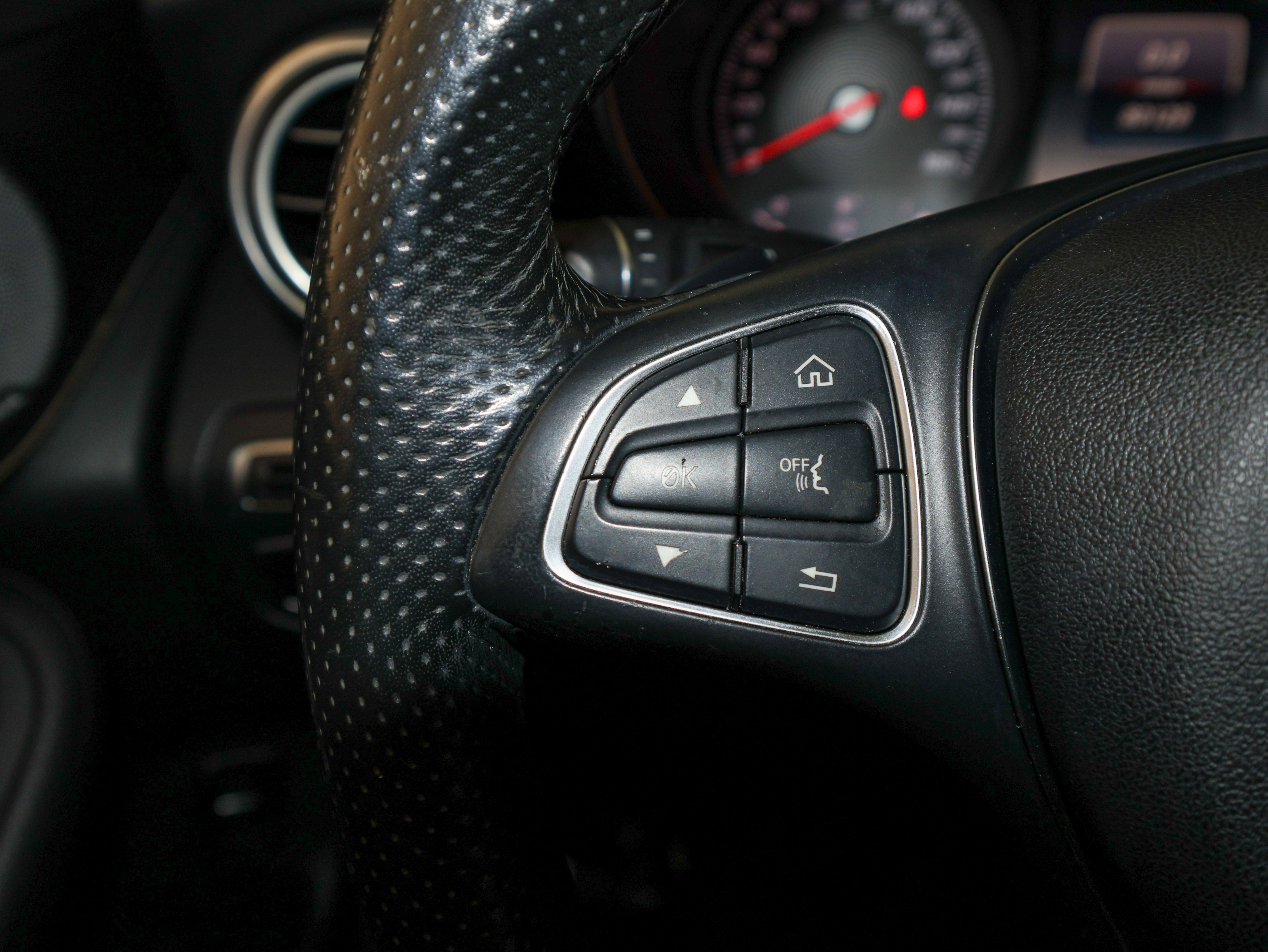 2018 Mercedes-Benz GLC GLC 300