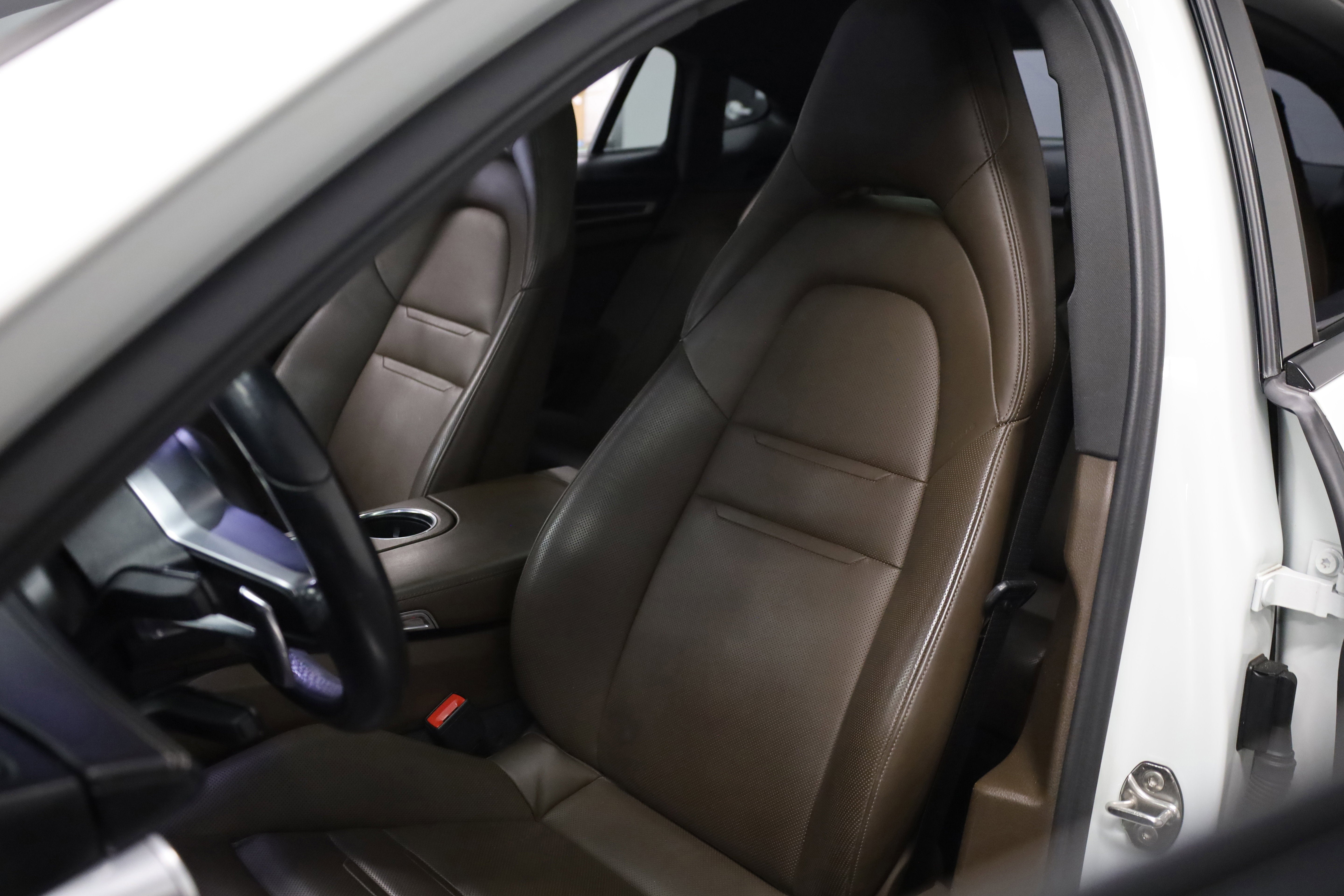 2018 Porsche Panamera 4S