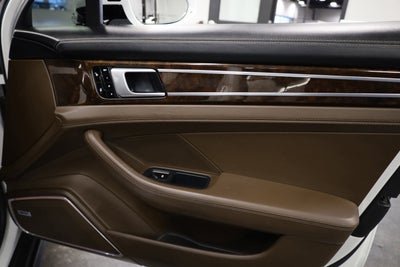 2018 Porsche Panamera 4S