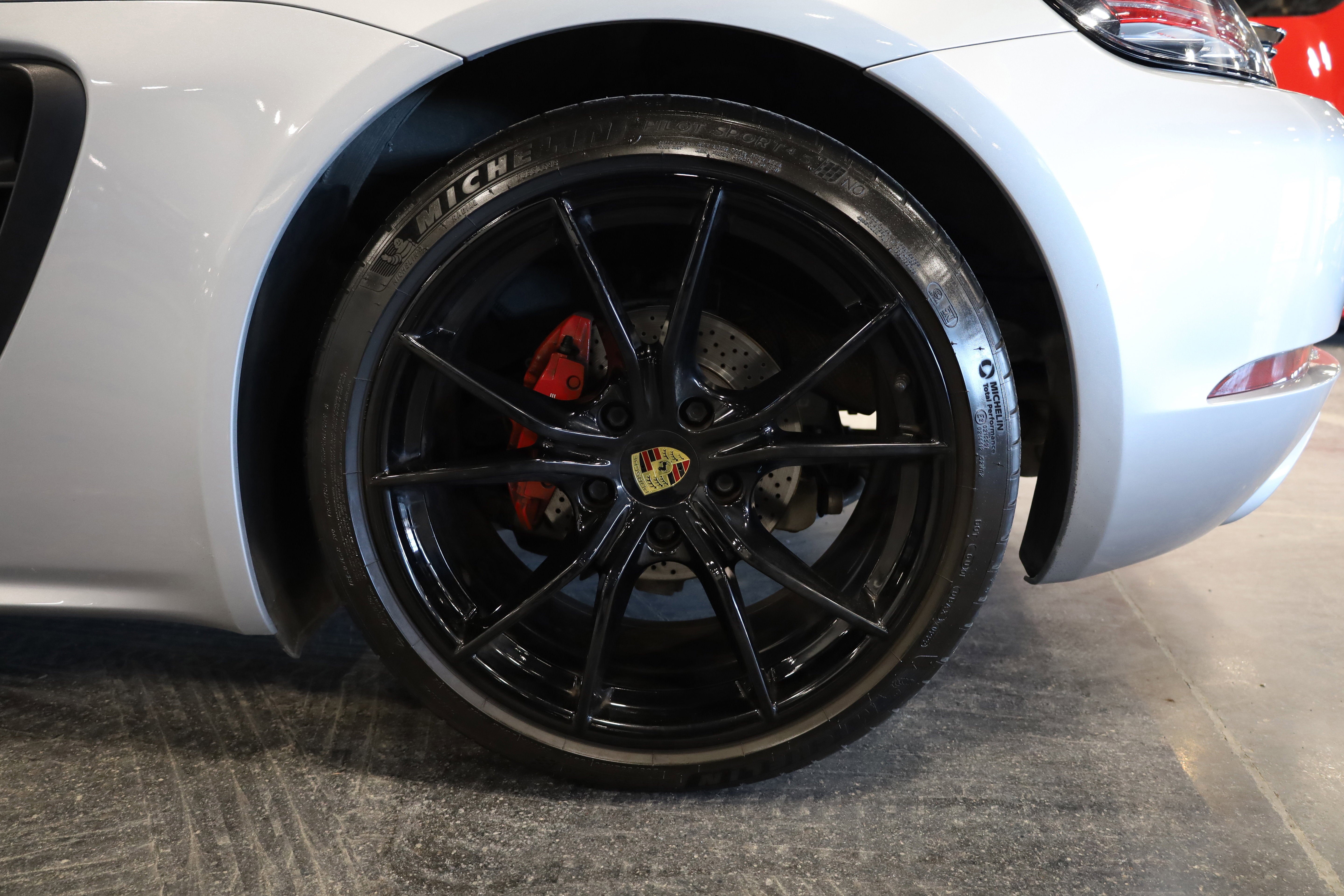 2018 Porsche 718 Cayman S