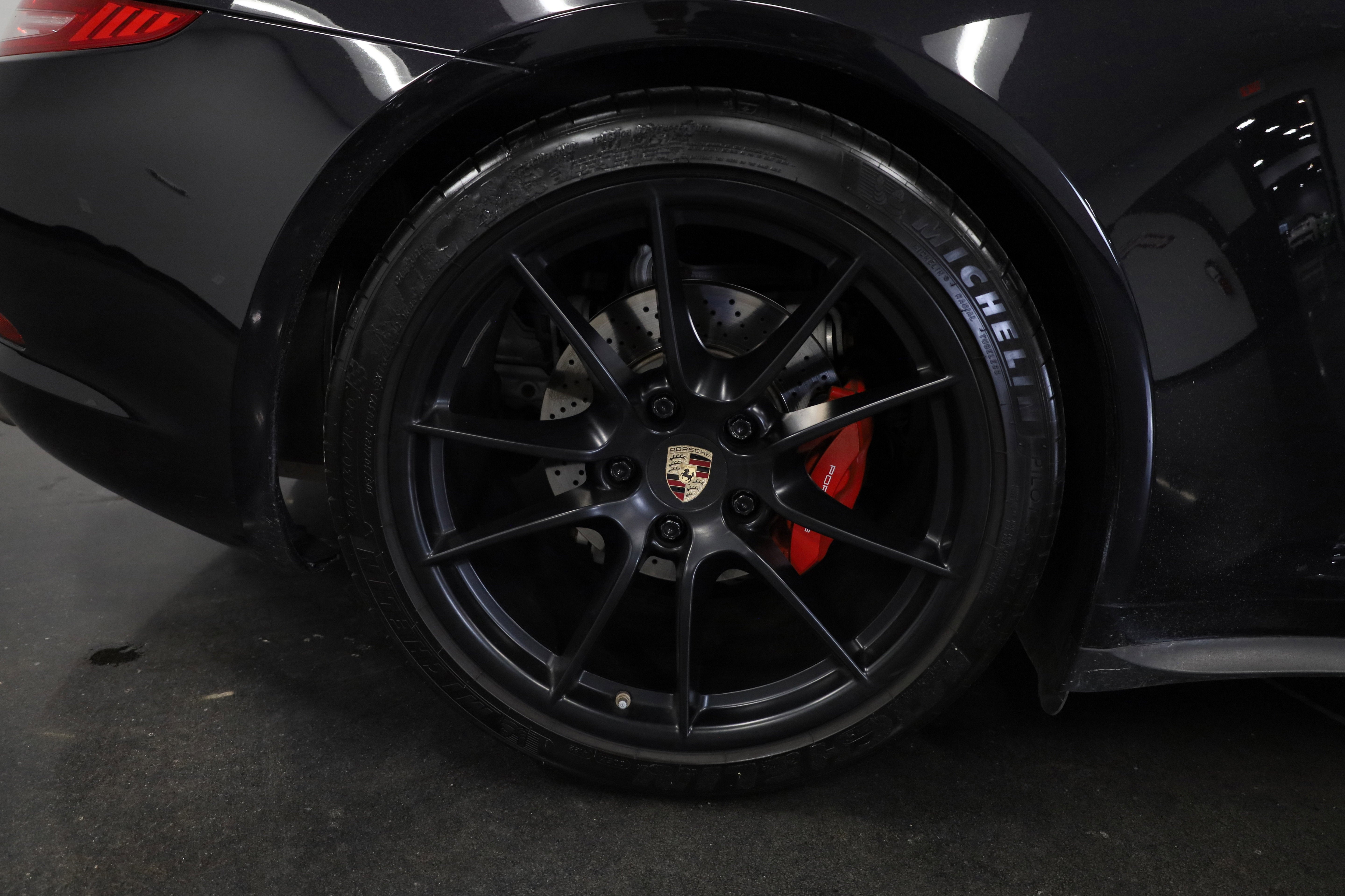 2014 Porsche 911 Carrera 4S