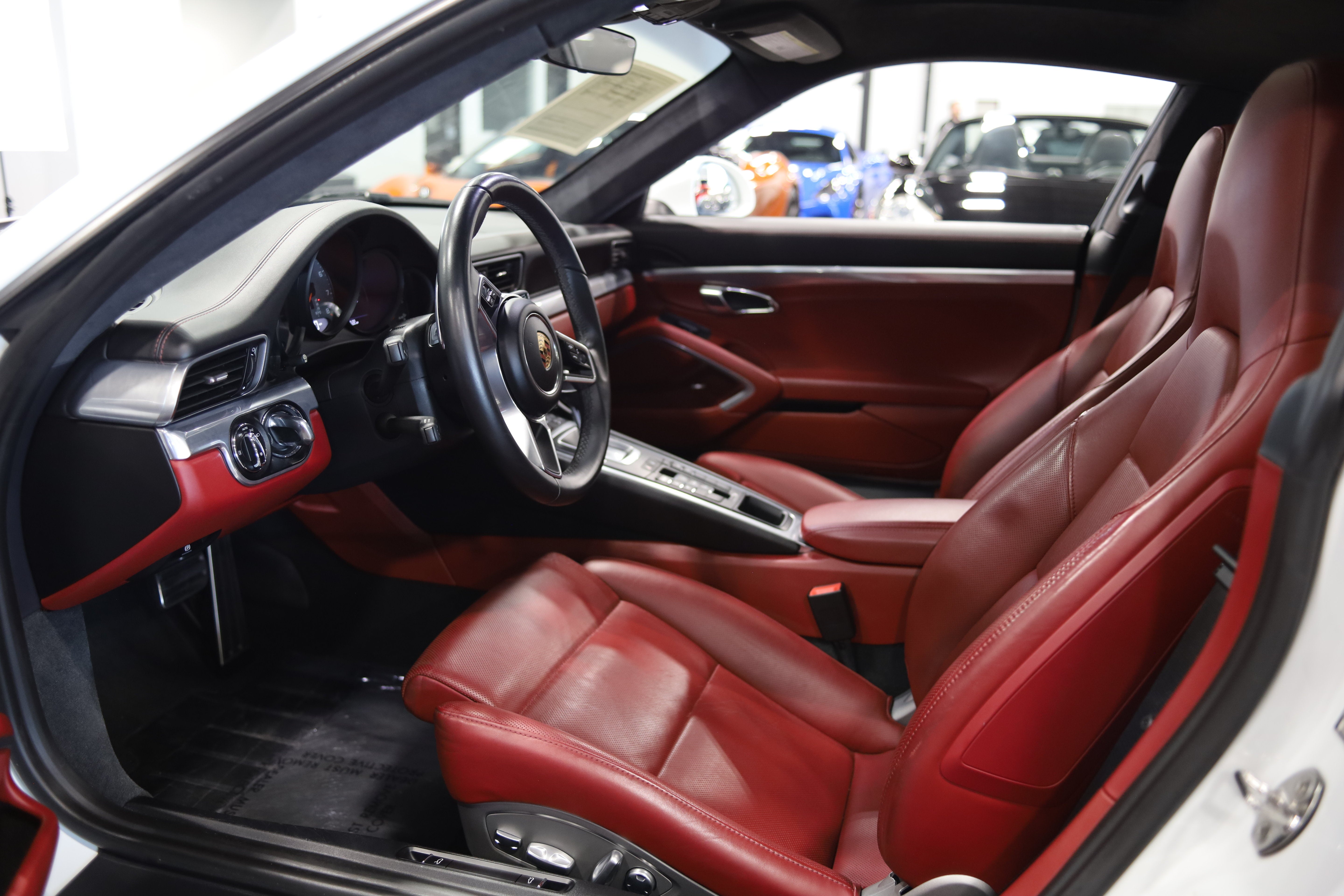 2017 Porsche 911 Carrera S