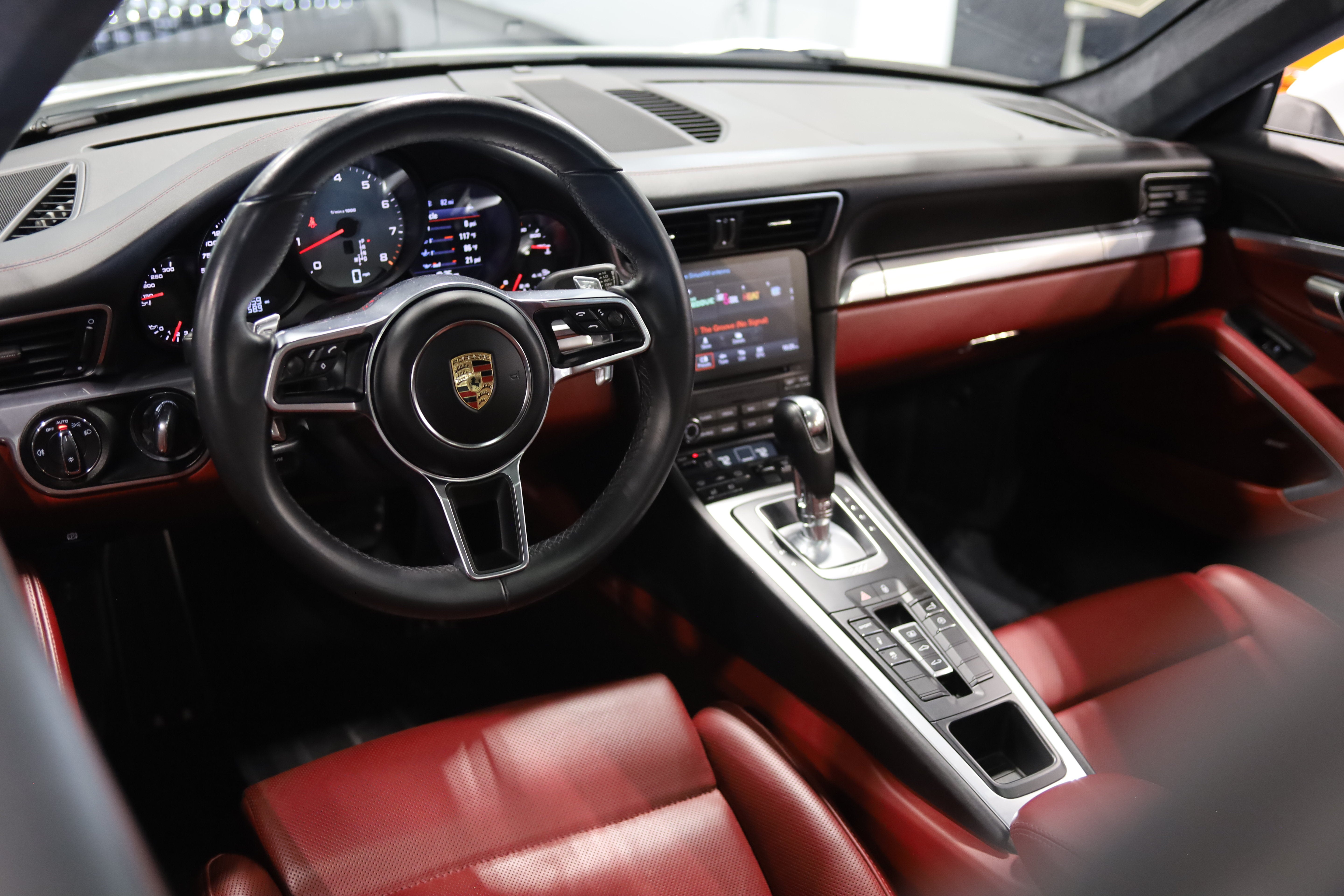 2017 Porsche 911 Carrera S
