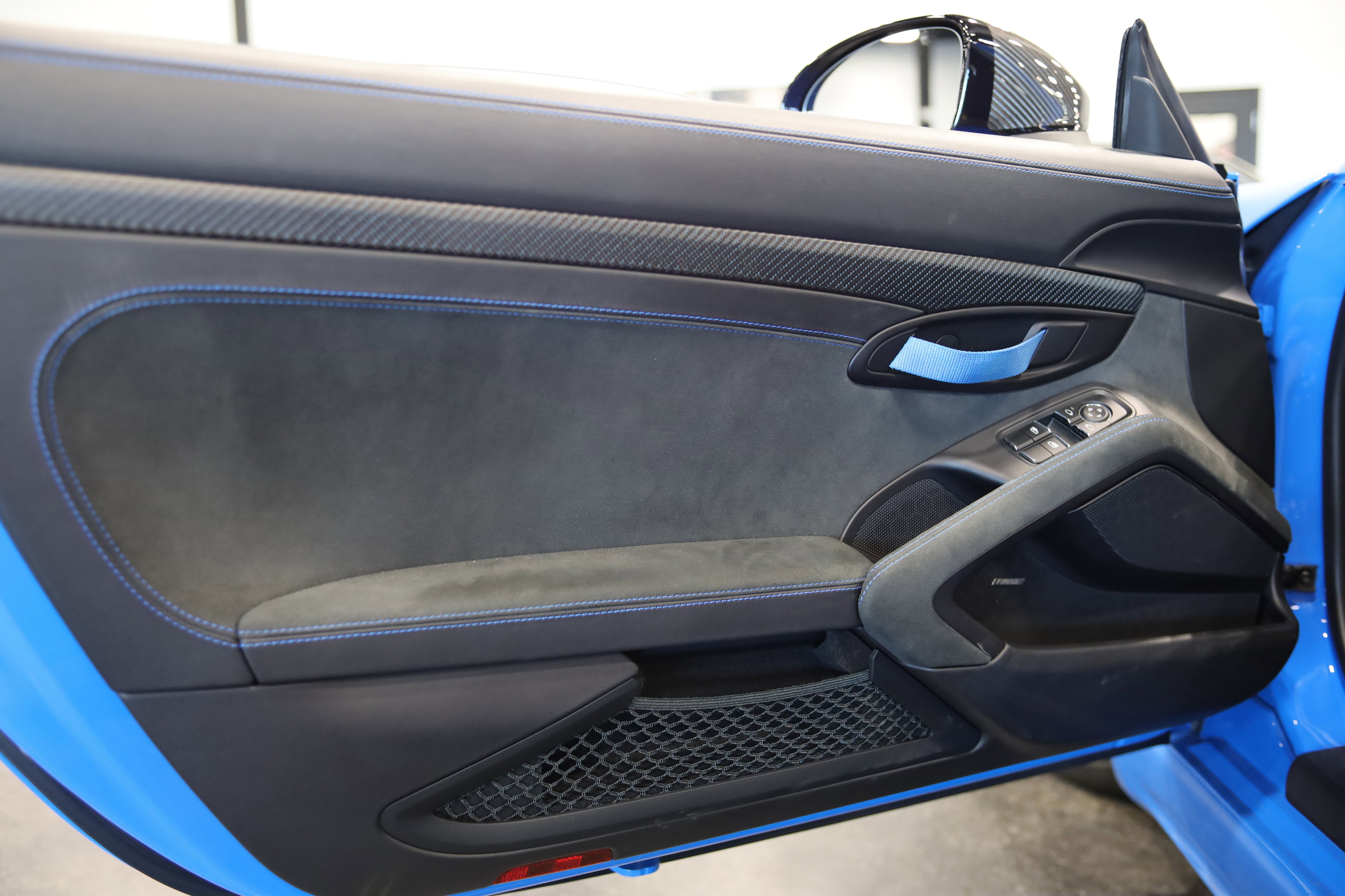 2023 Porsche 718 Cayman GT4 RS