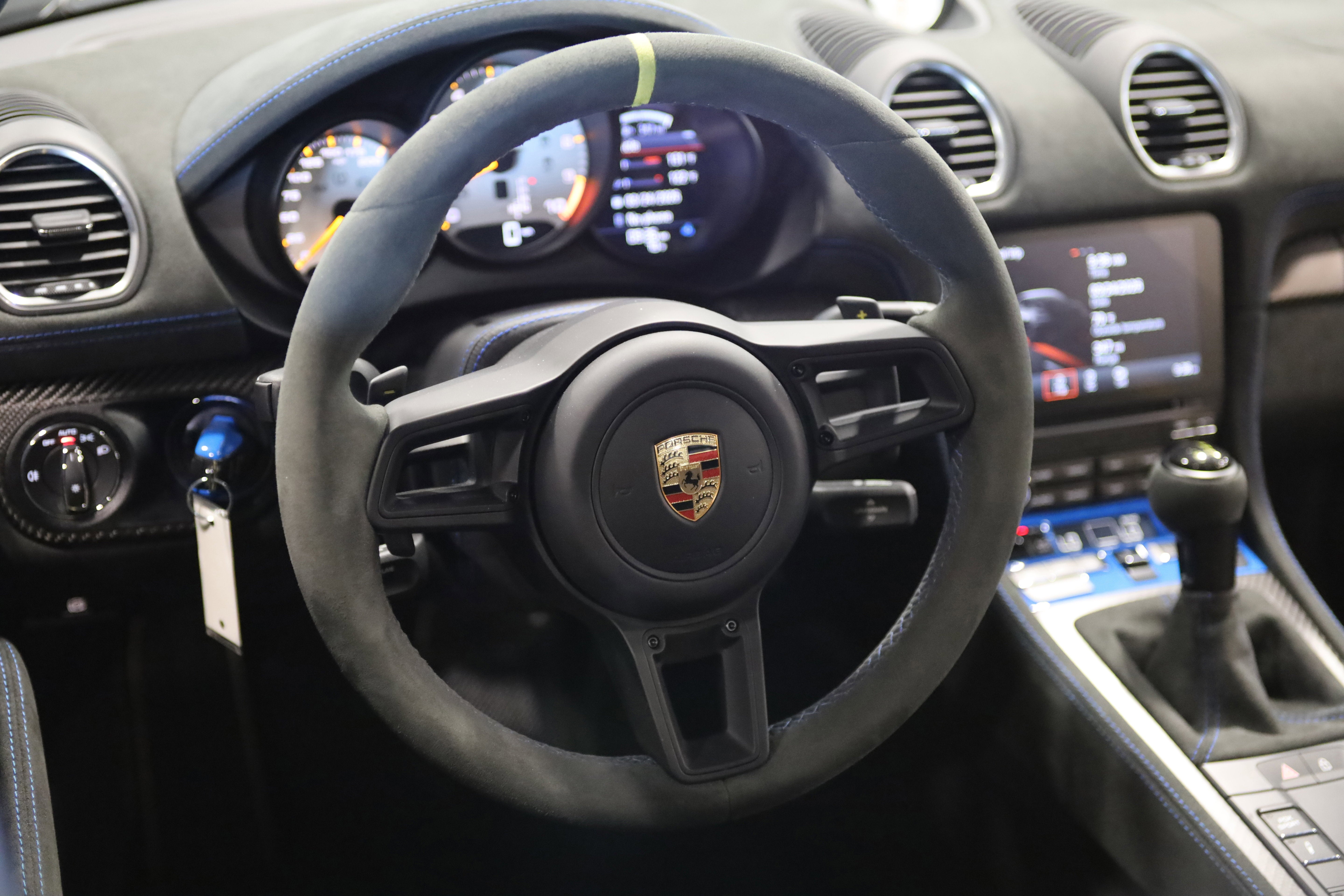 2023 Porsche 718 Cayman GT4 RS