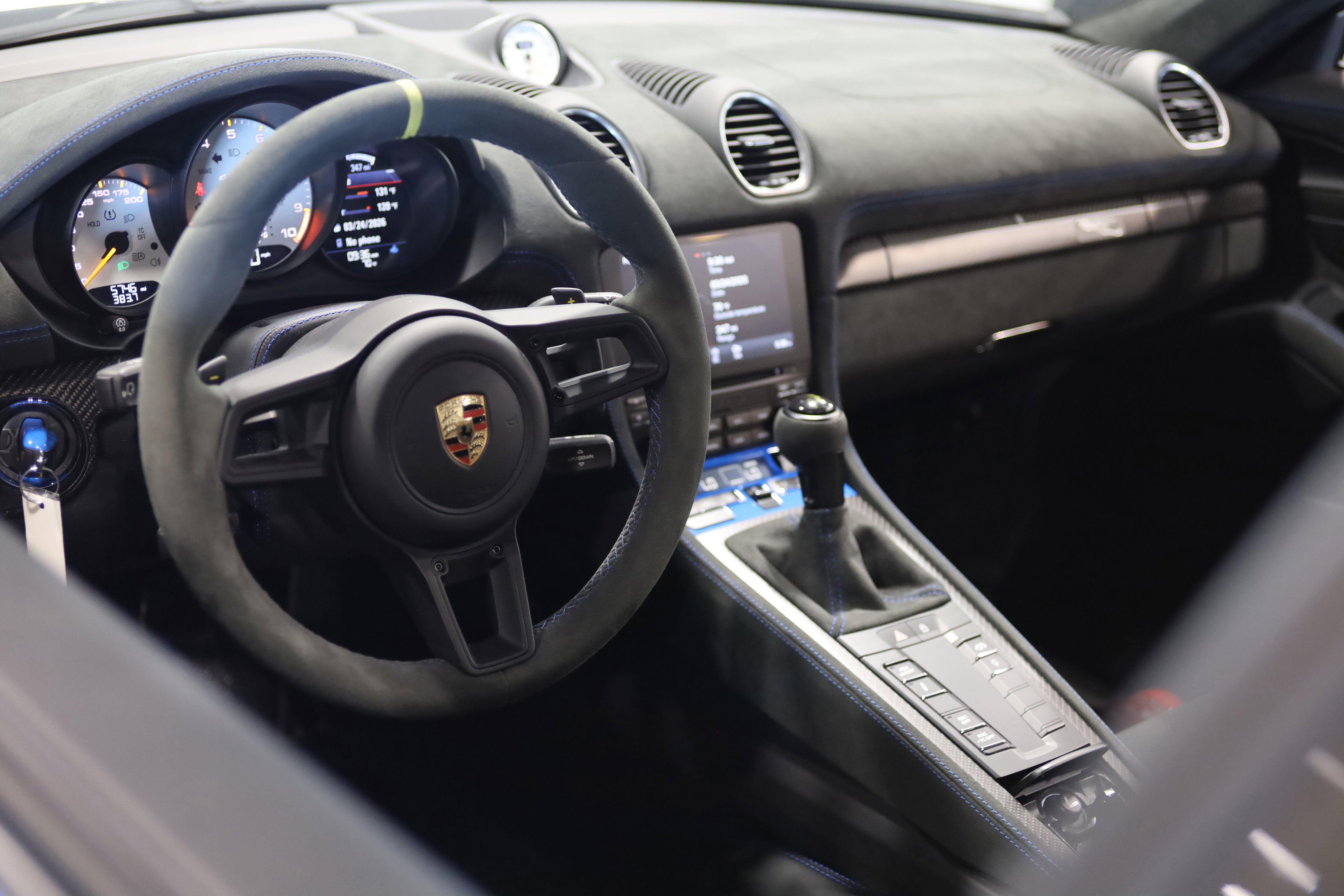 2023 Porsche 718 Cayman GT4 RS