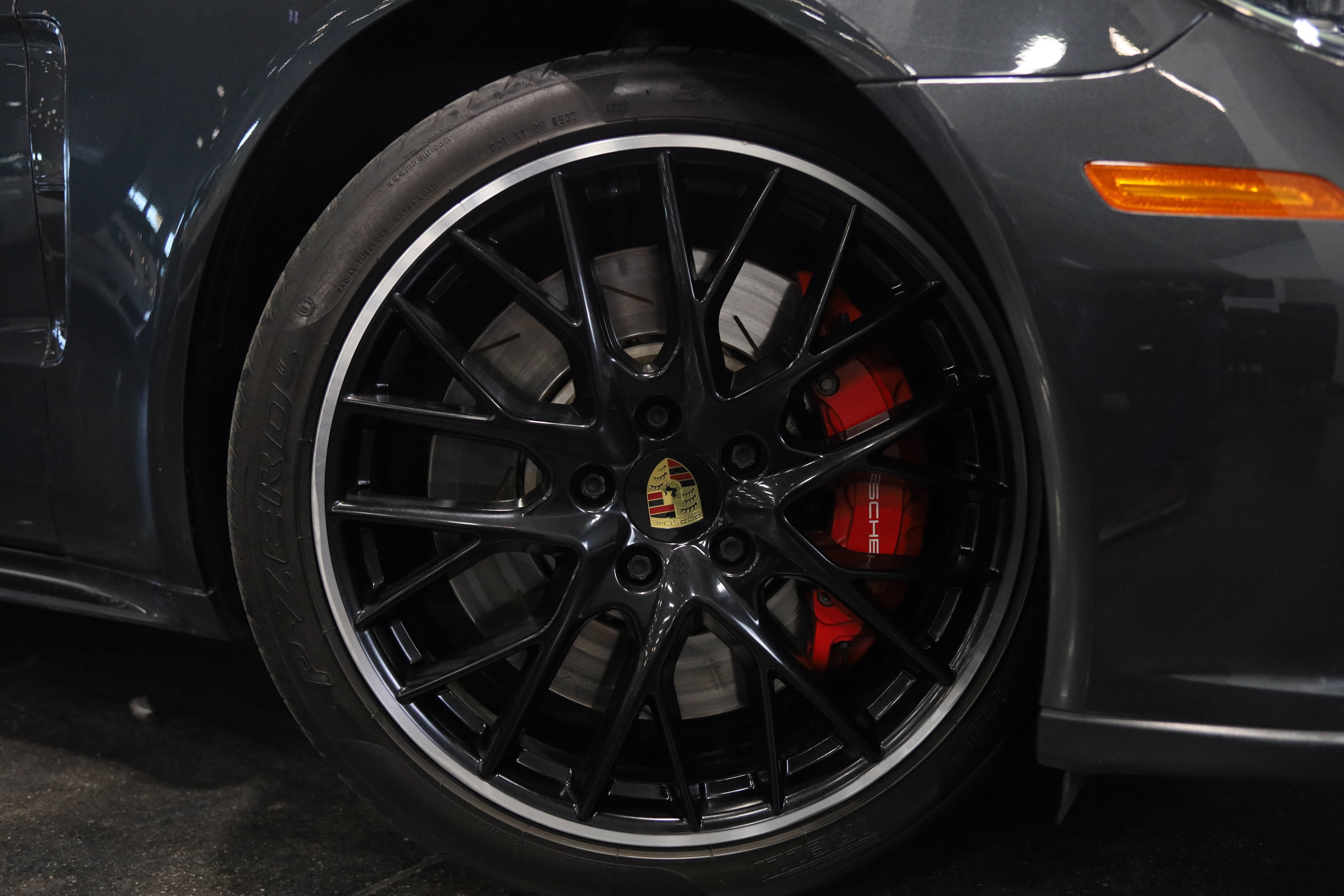 2020 Porsche Panamera Turbo