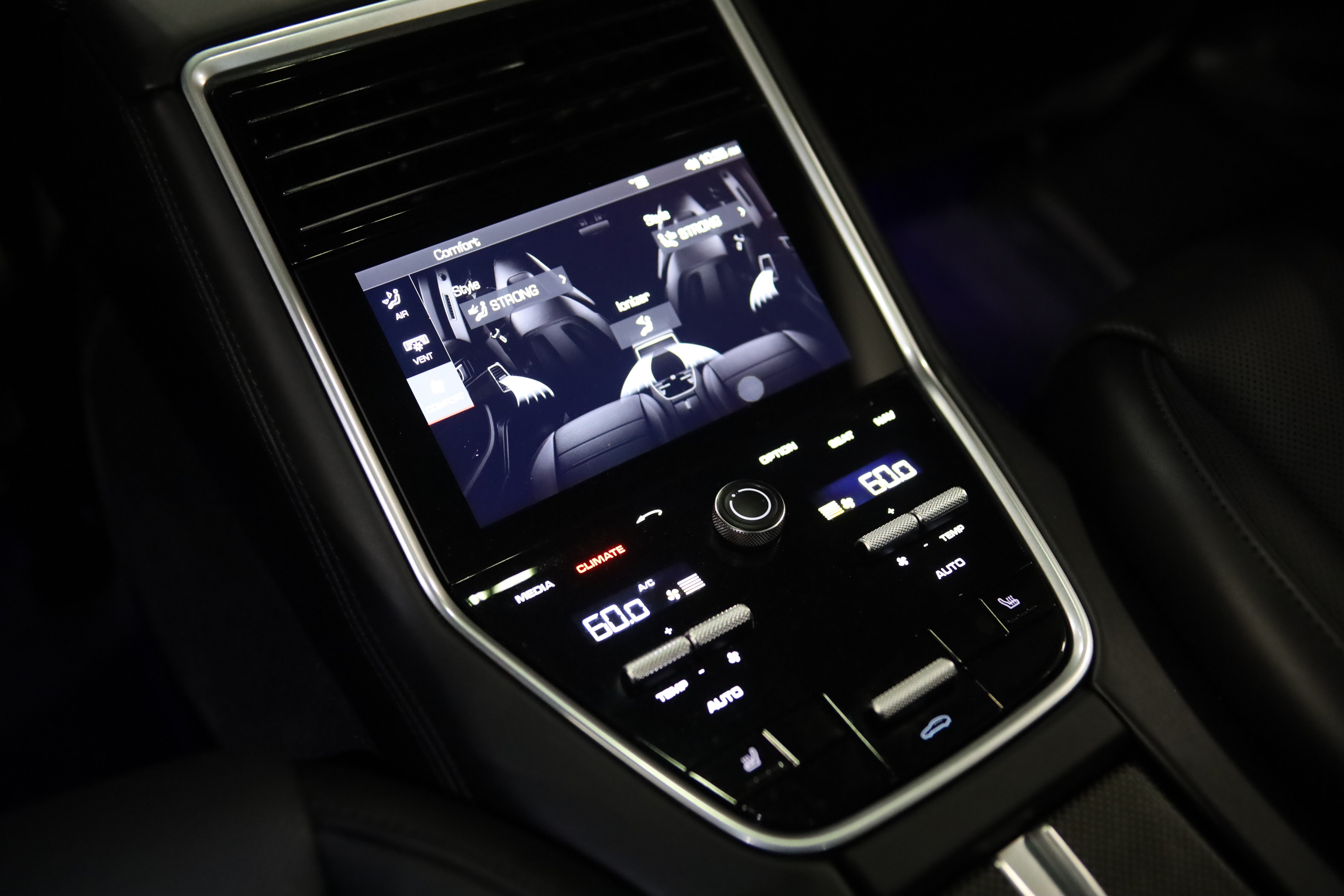 2020 Porsche Panamera Turbo