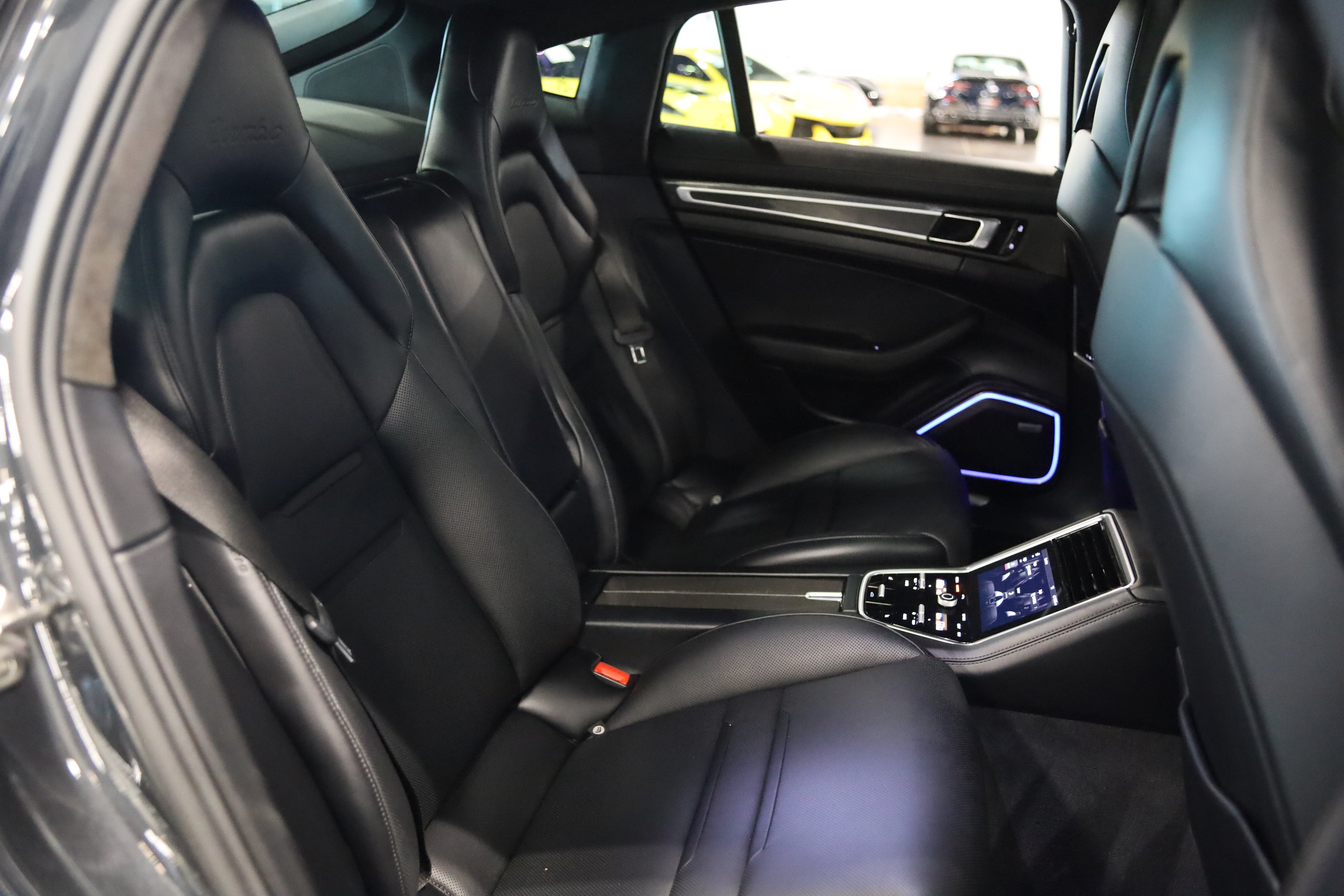 2020 Porsche Panamera Turbo