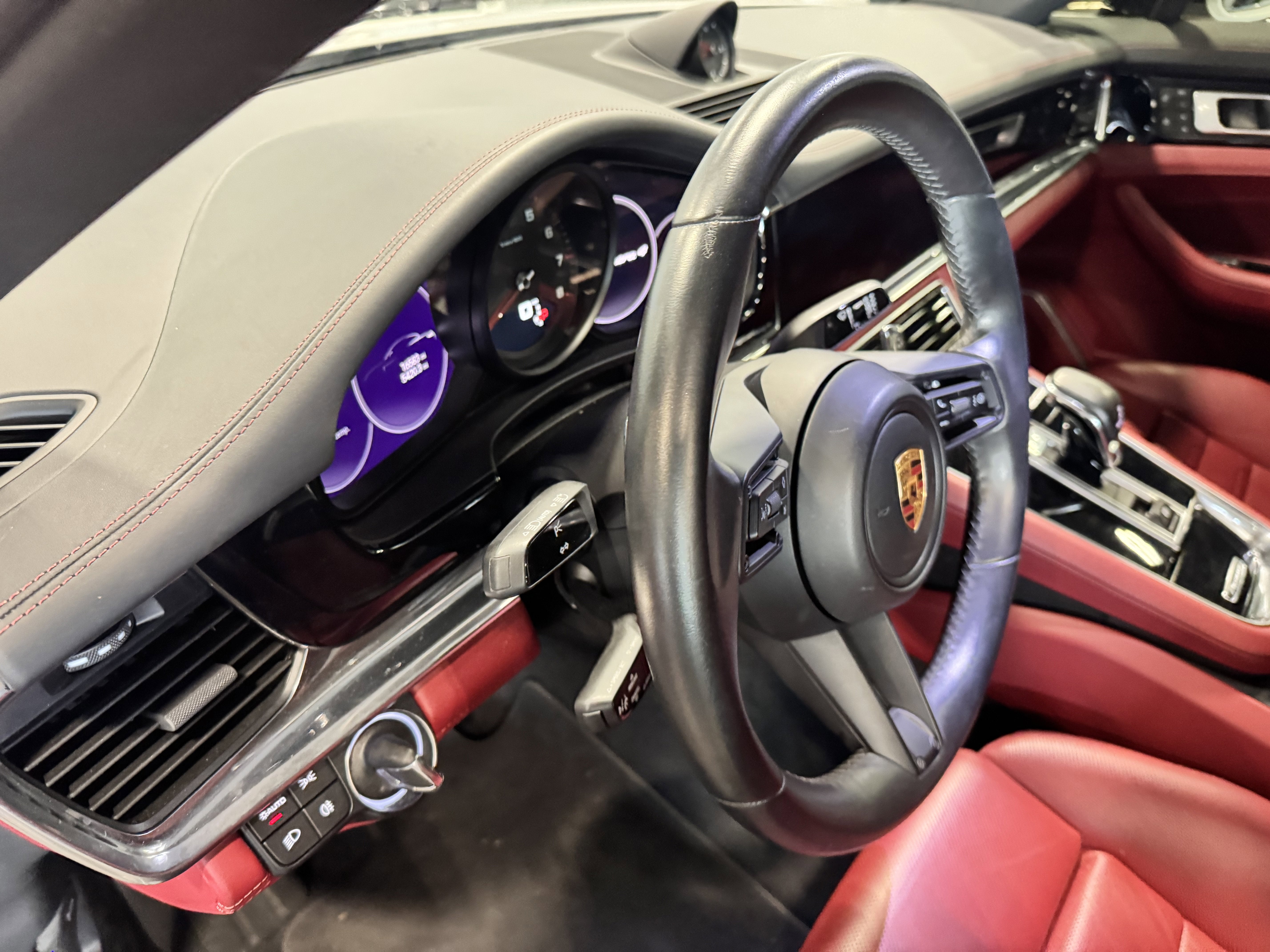 2022 Porsche Panamera 4