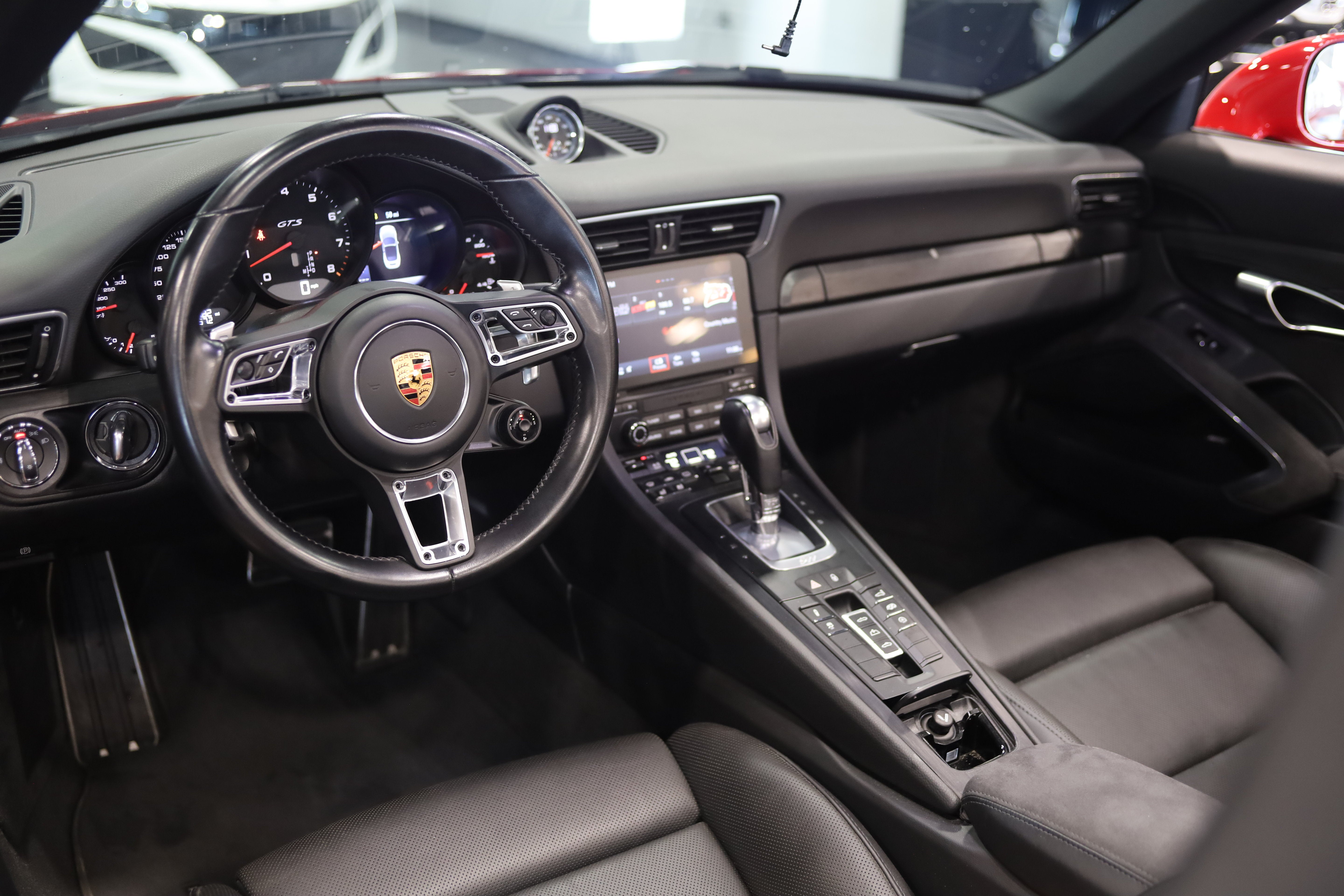 2018 Porsche 911 Carrera 4 GTS
