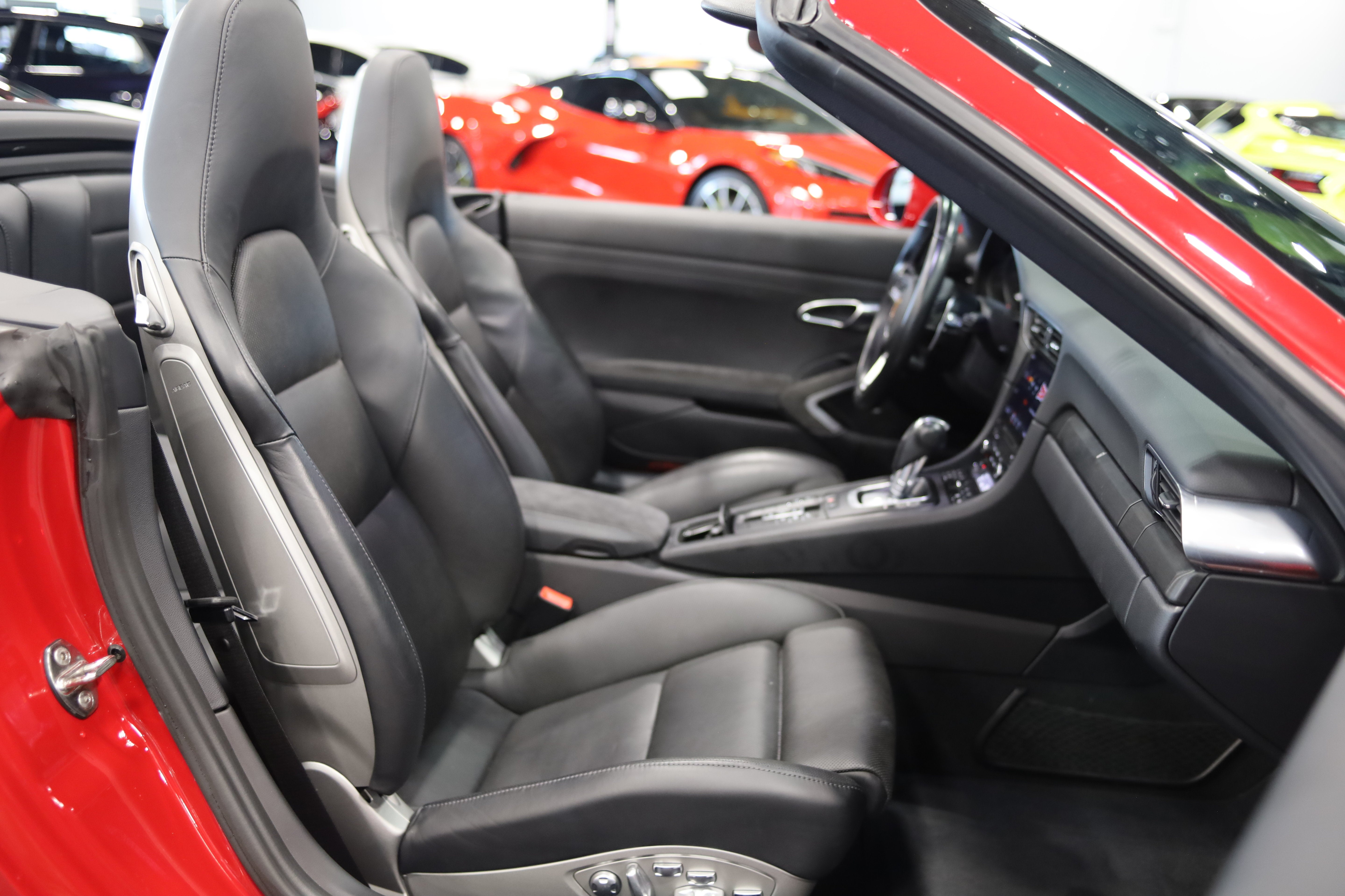 2018 Porsche 911 Carrera 4 GTS