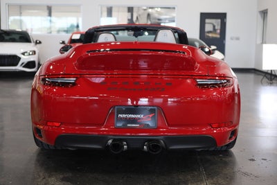2018 Porsche 911 Carrera 4 GTS