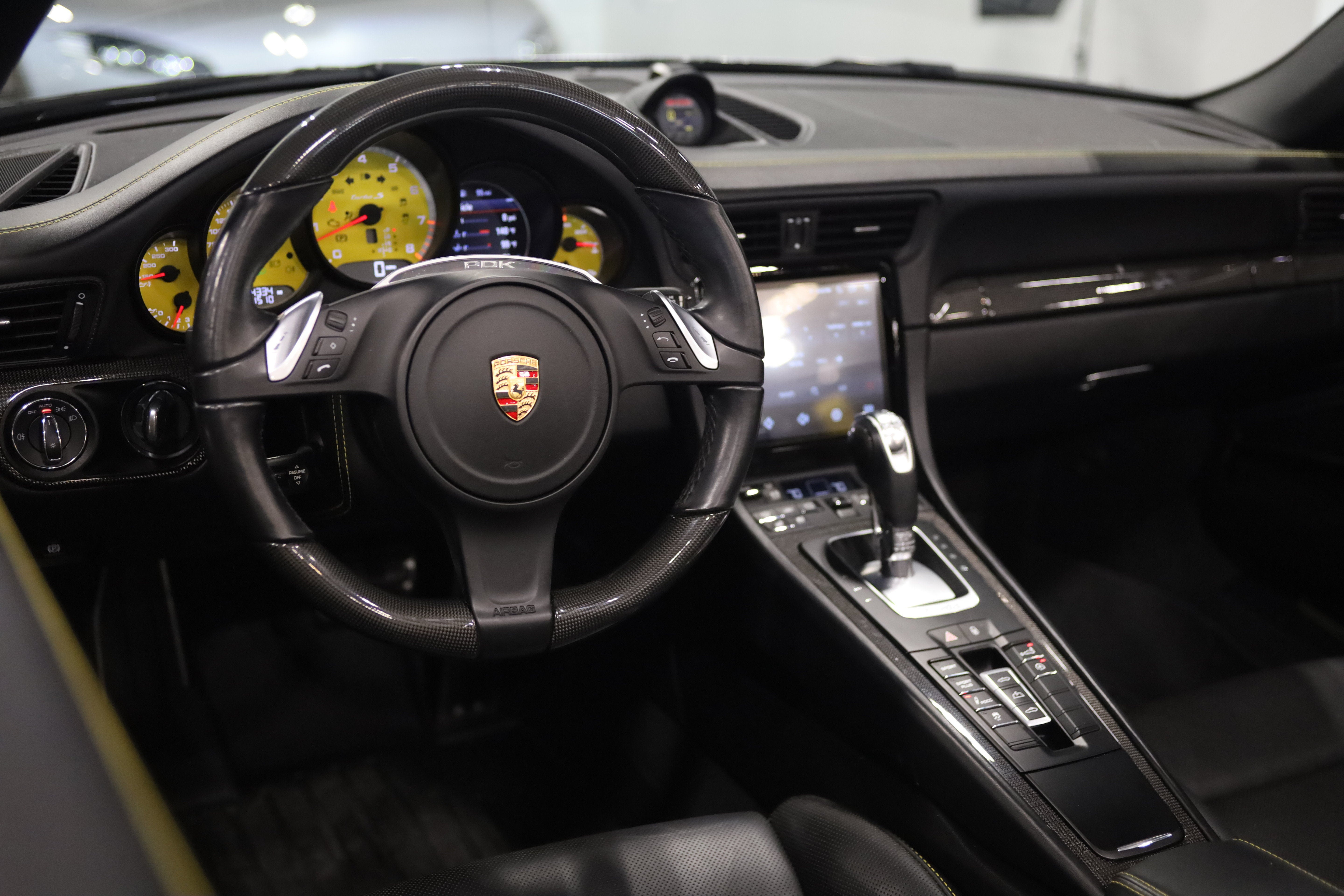2015 Porsche 911 Turbo S