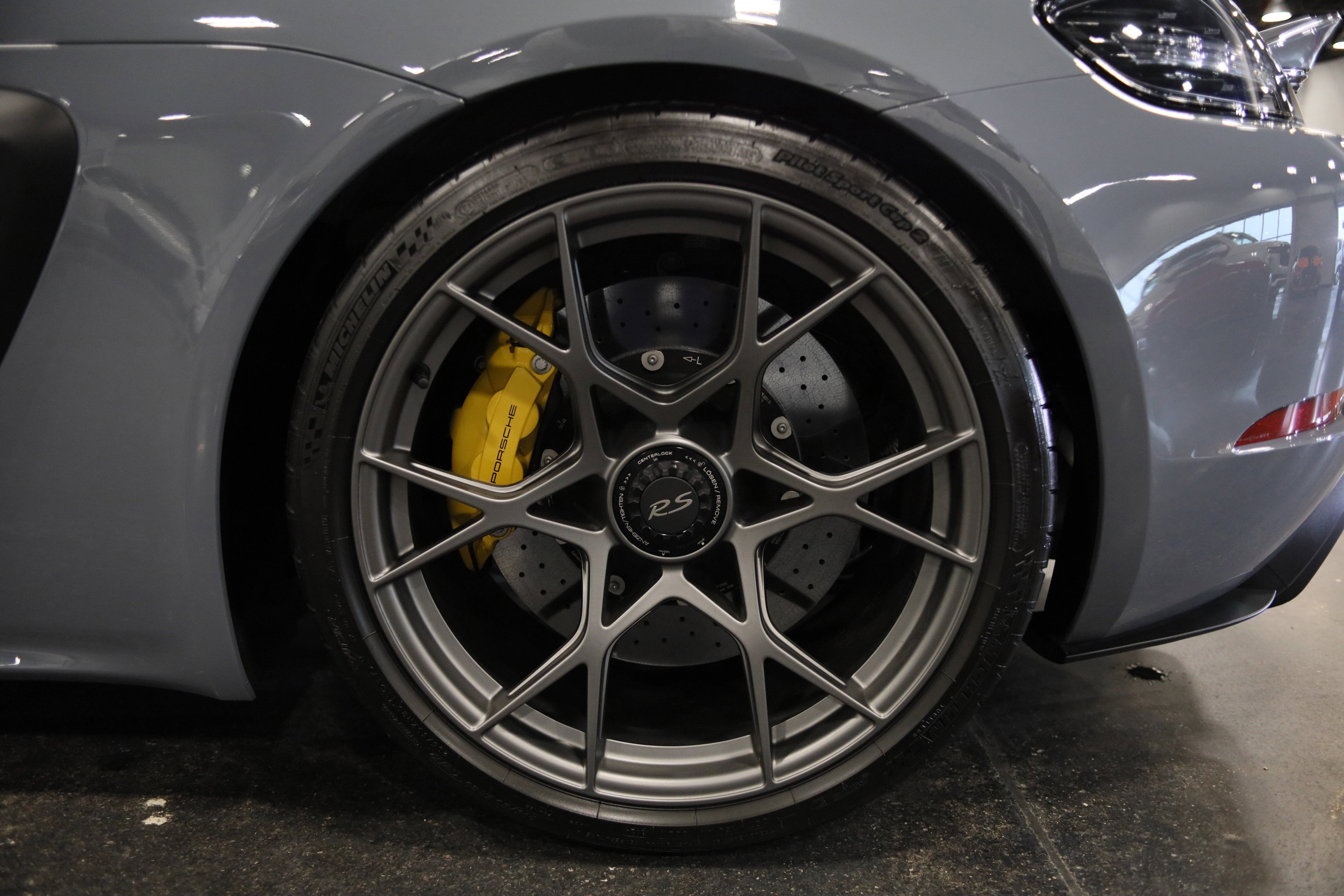 2025 Porsche 718 Spyder RS