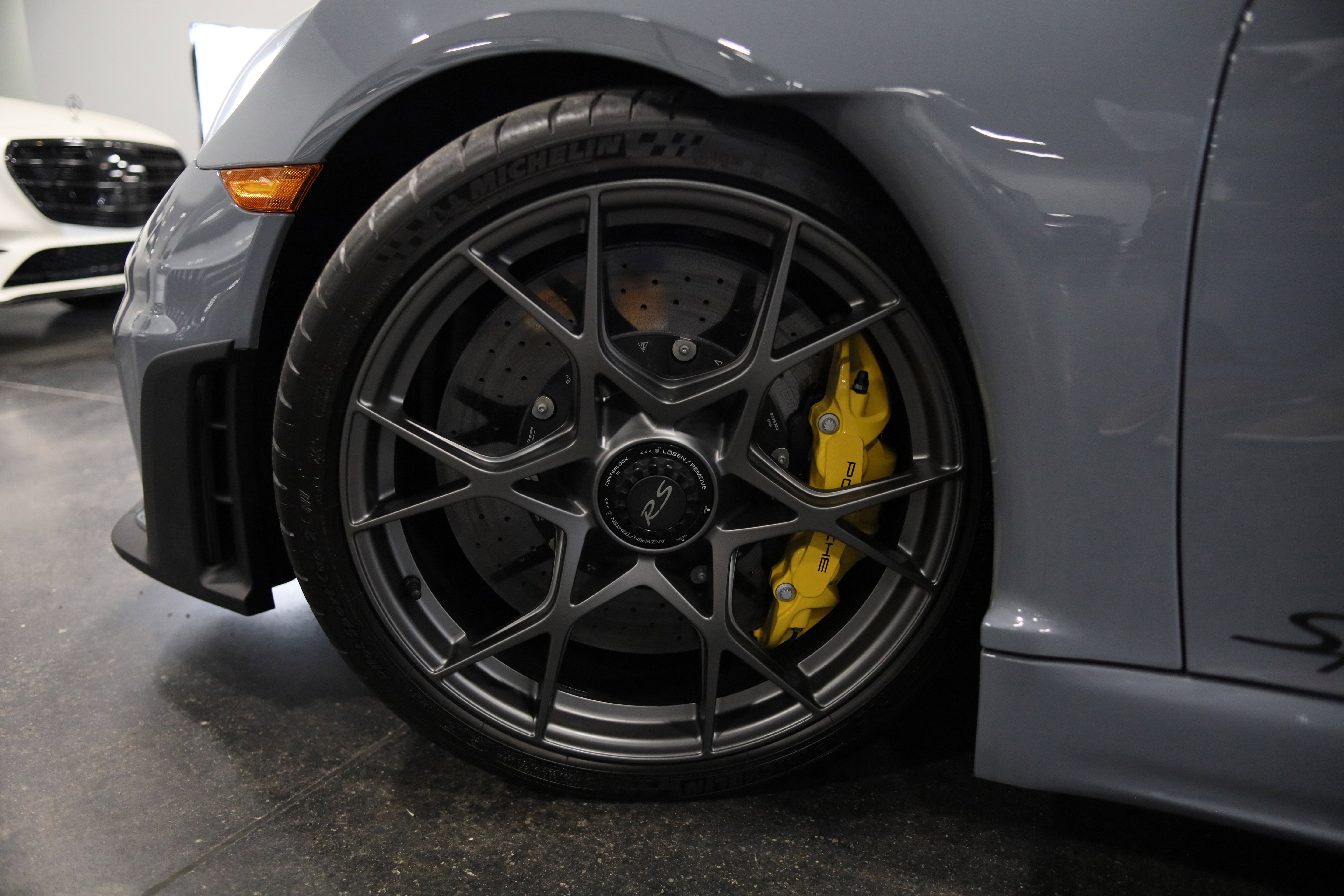 2025 Porsche 718 Spyder RS