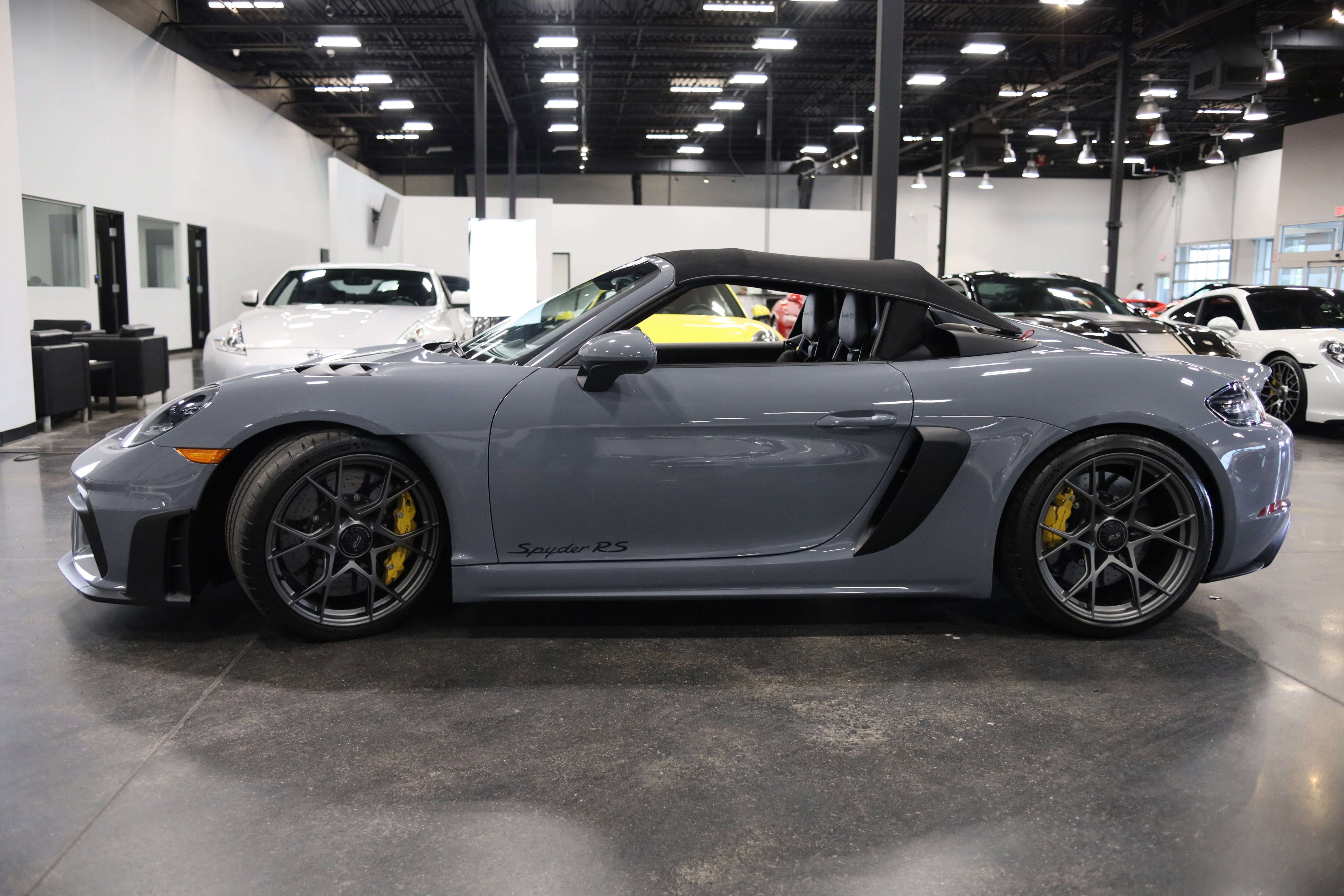 2025 Porsche 718 Spyder RS