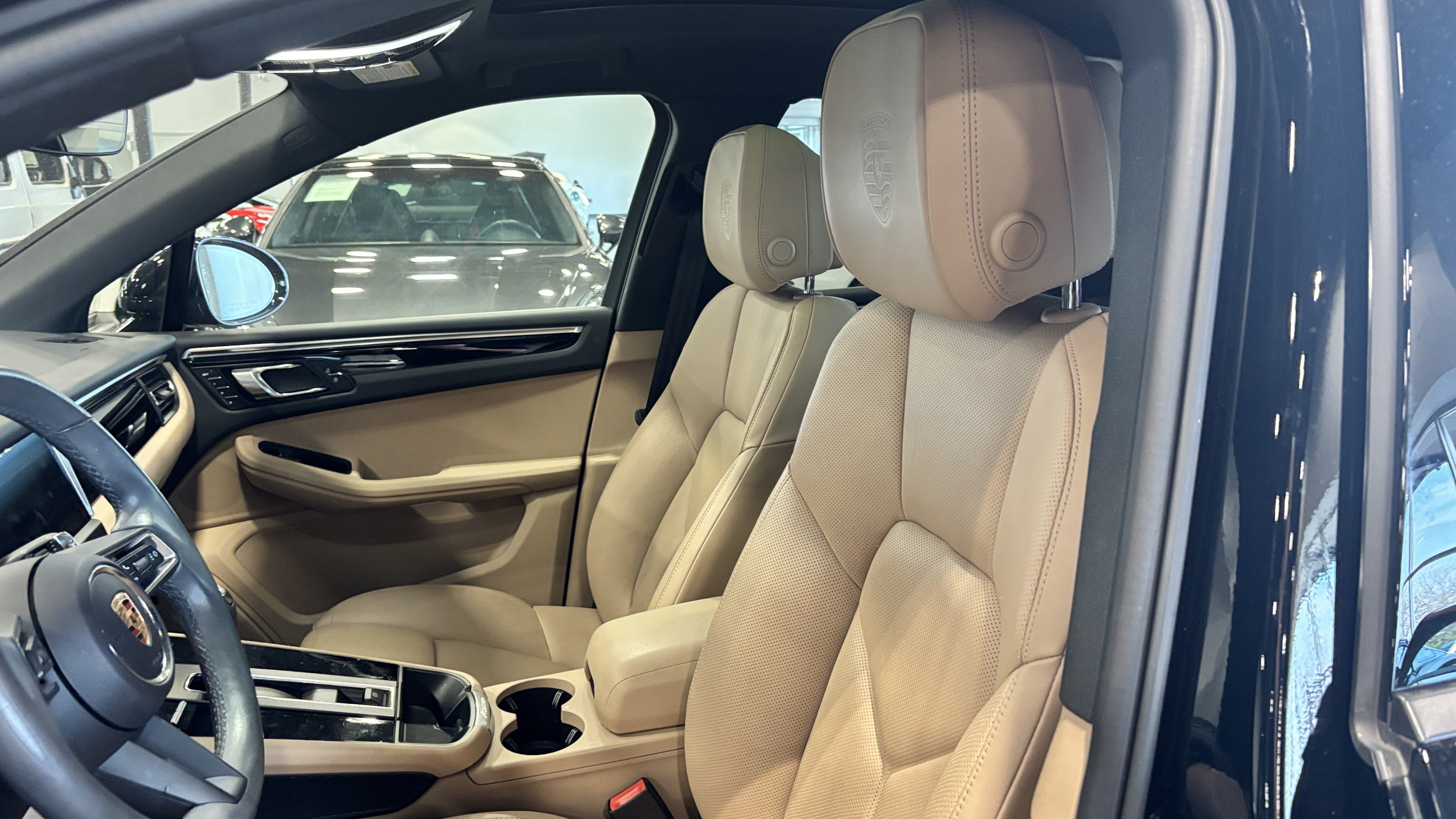 2024 Porsche Macan AWD