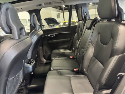 2020 Volvo XC90 Momentum