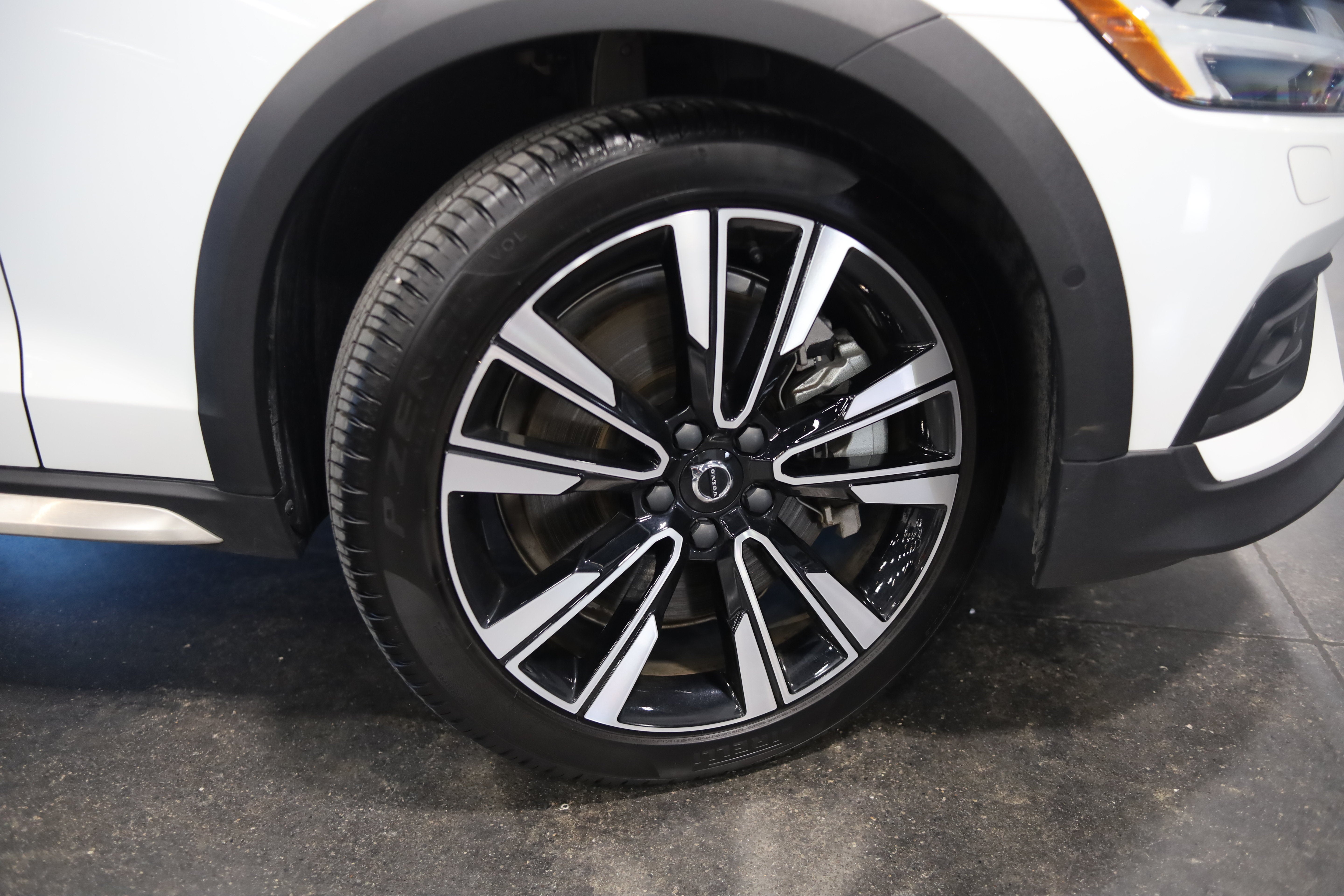 2025 Volvo V60 Cross Country Ultra