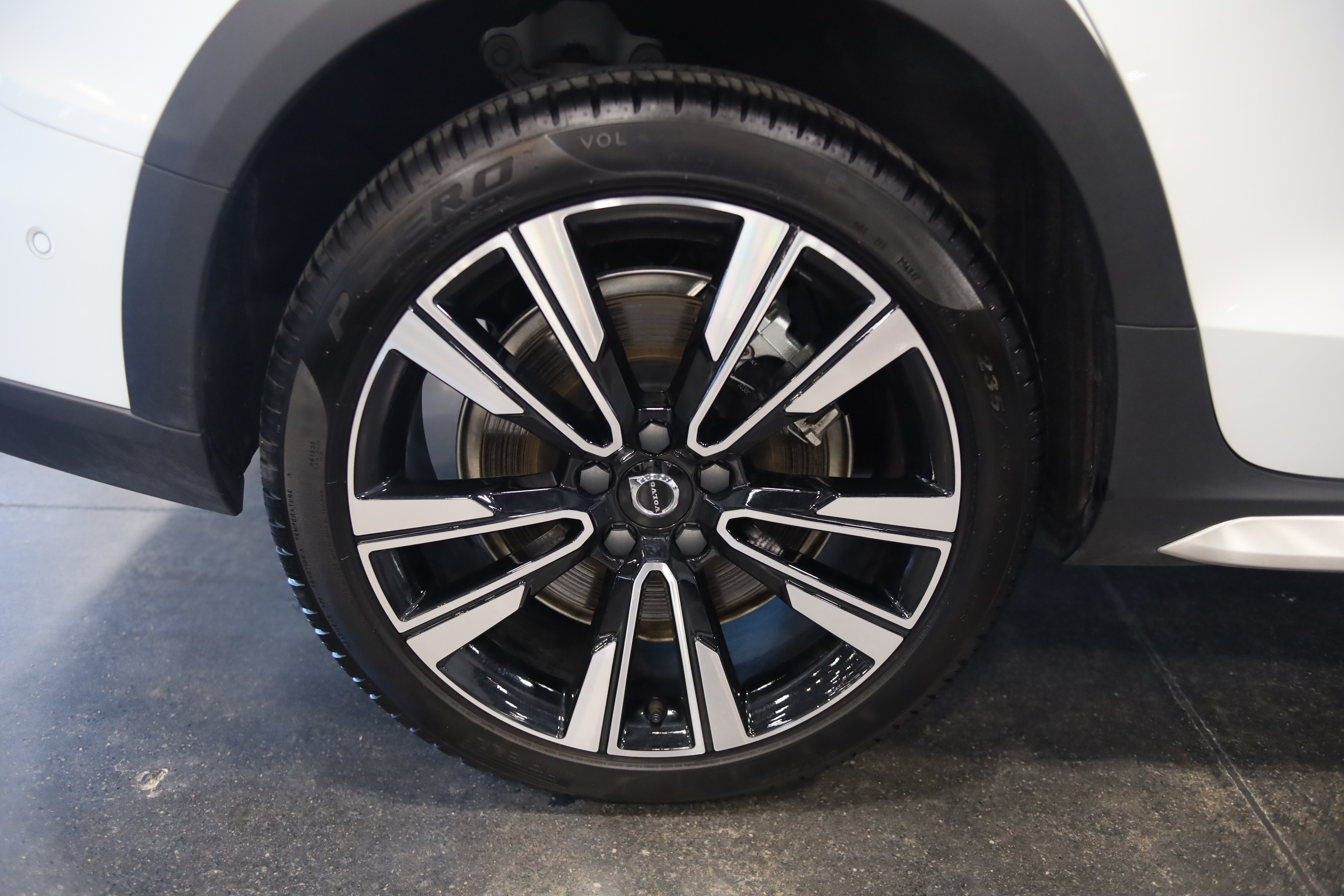 2025 Volvo V60 Cross Country Ultra