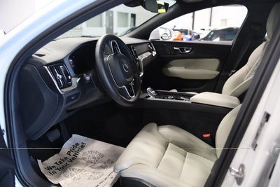 2025 Volvo V60 Cross Country Ultra