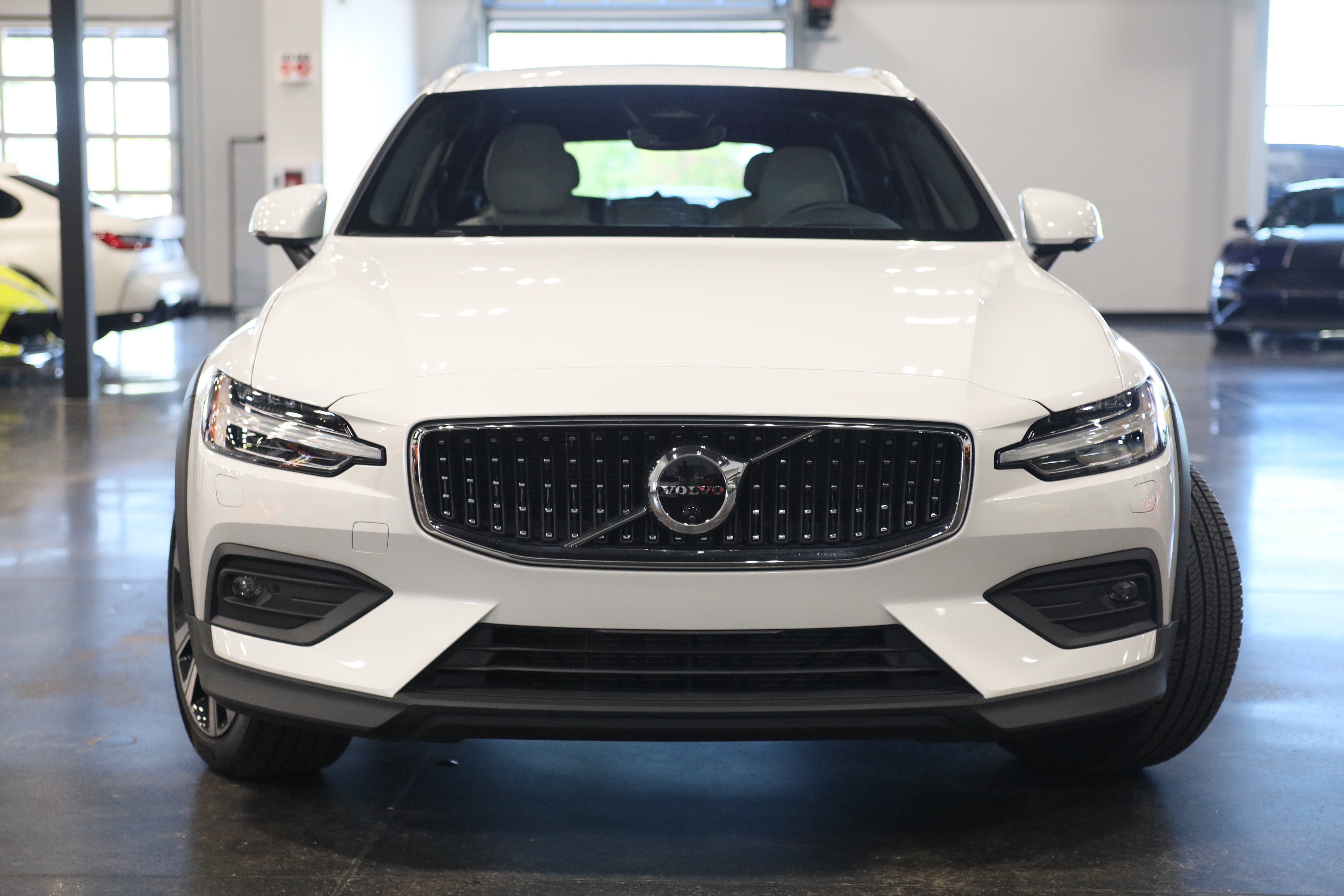 2025 Volvo V60 Cross Country Ultra