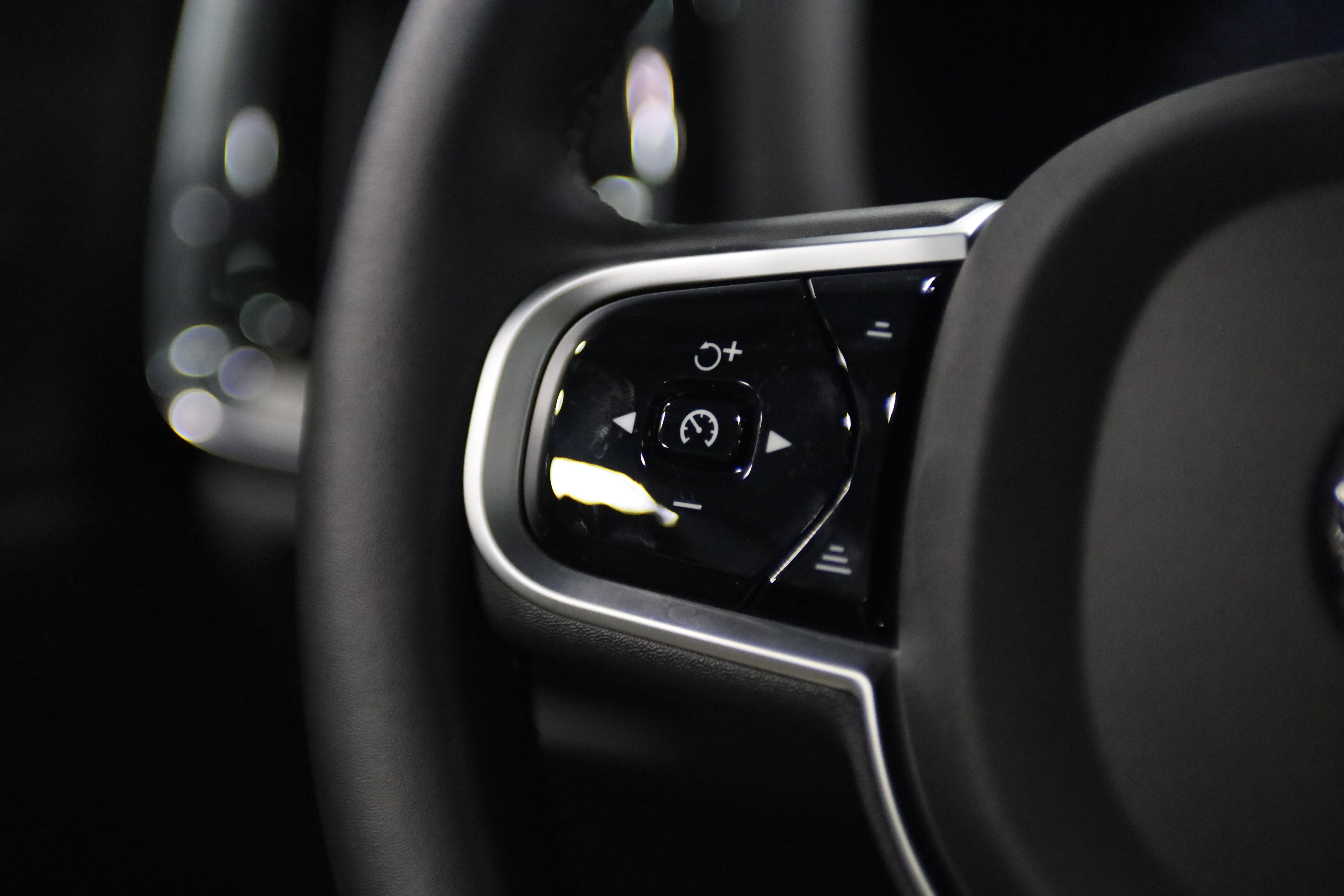 2025 Volvo V60 Cross Country Ultra