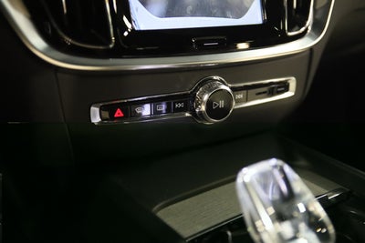 2025 Volvo V60 Cross Country Ultra