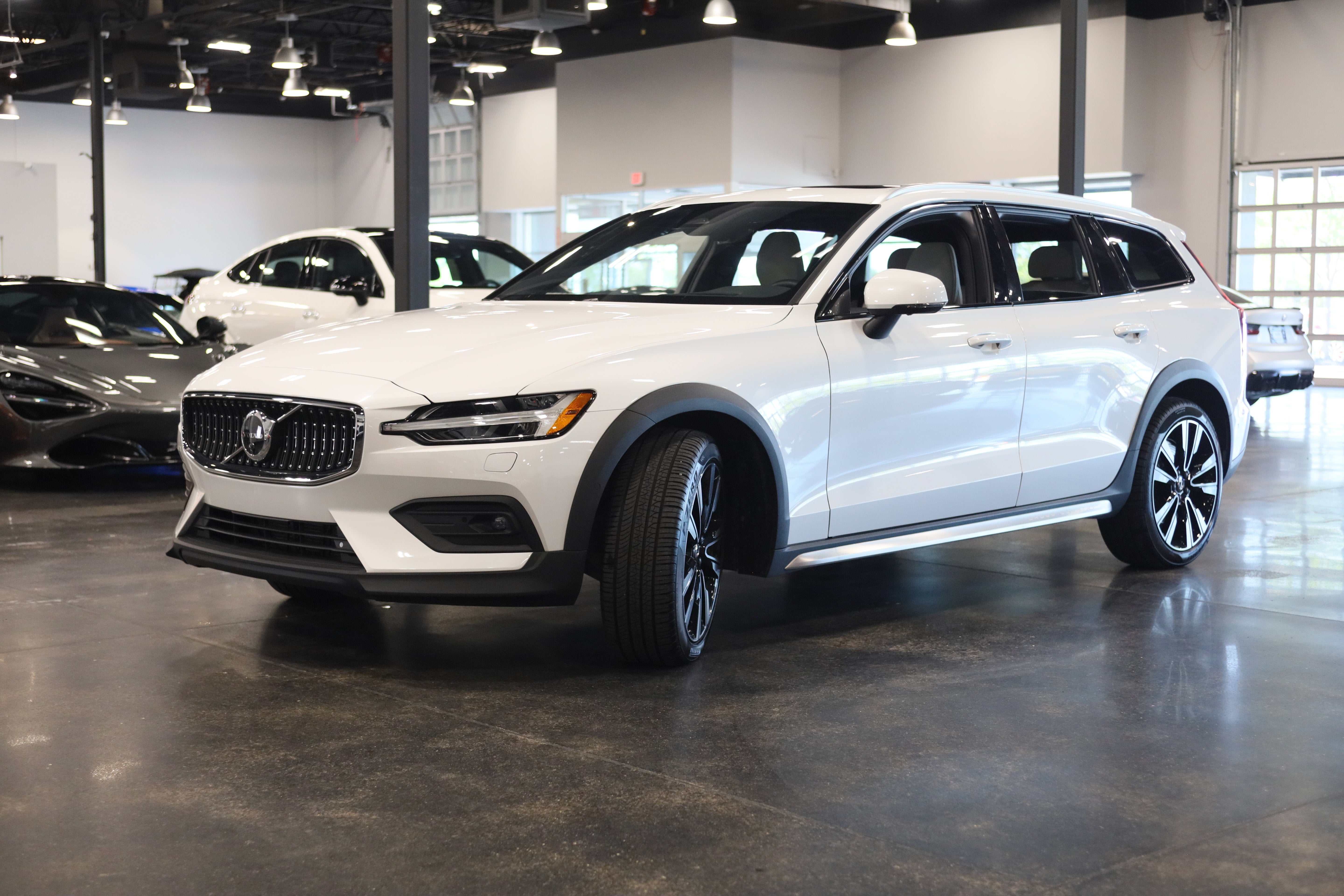2025 Volvo V60 Cross Country Ultra