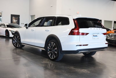 2025 Volvo V60 Cross Country Ultra