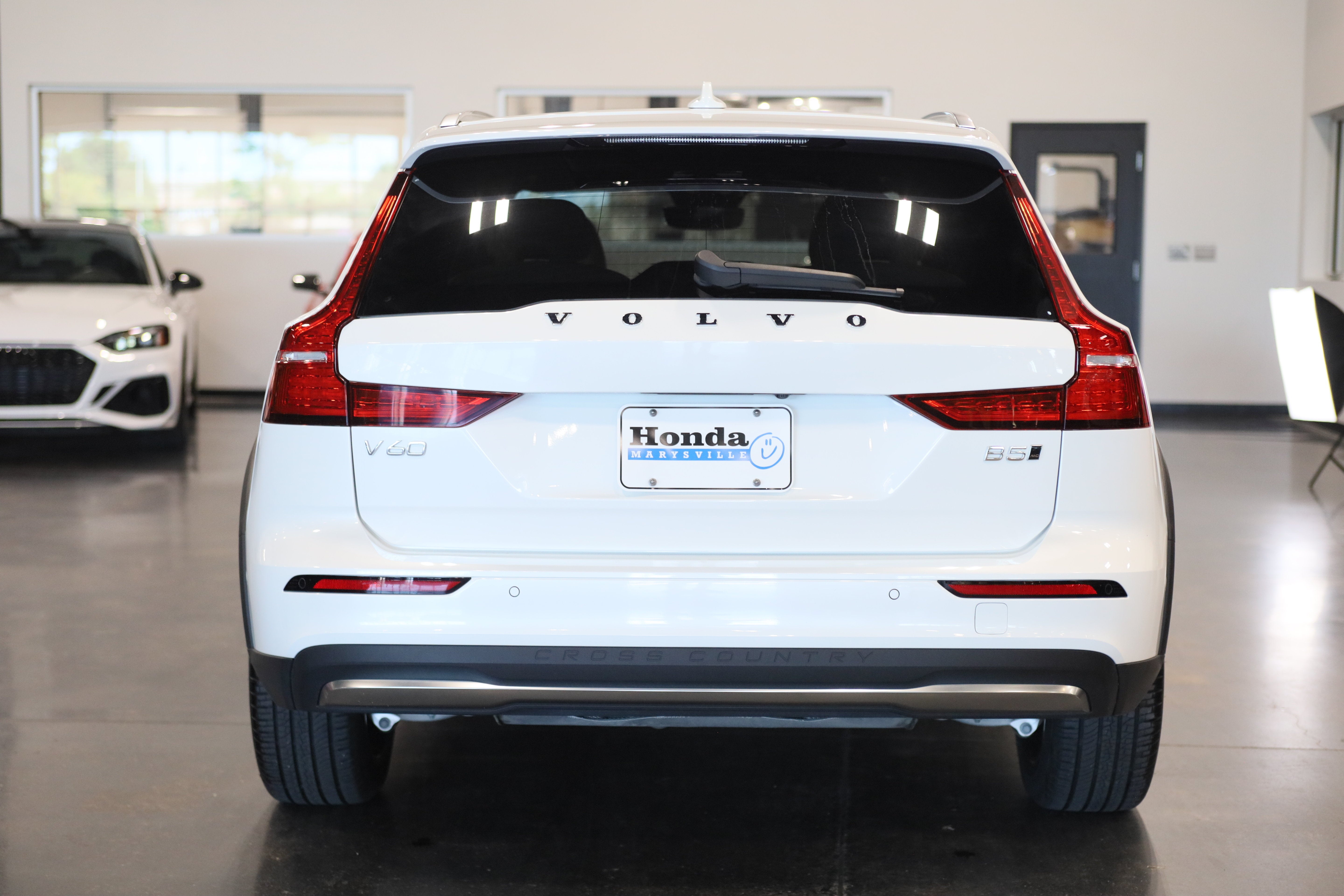 2025 Volvo V60 Cross Country Ultra