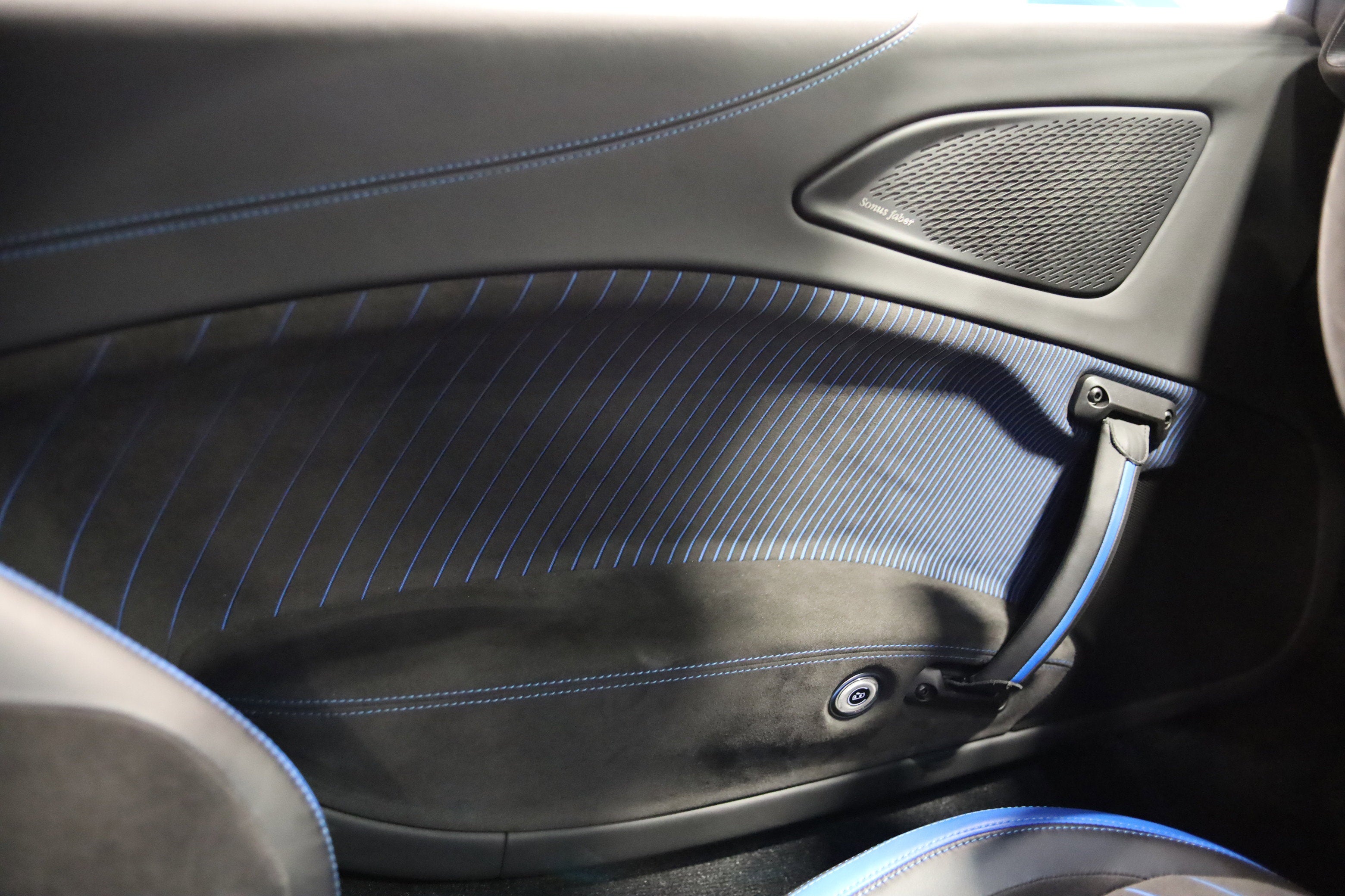 2022 Maserati MC20 Base