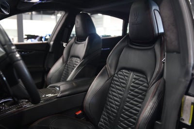 2021 Maserati Quattroporte Trofeo