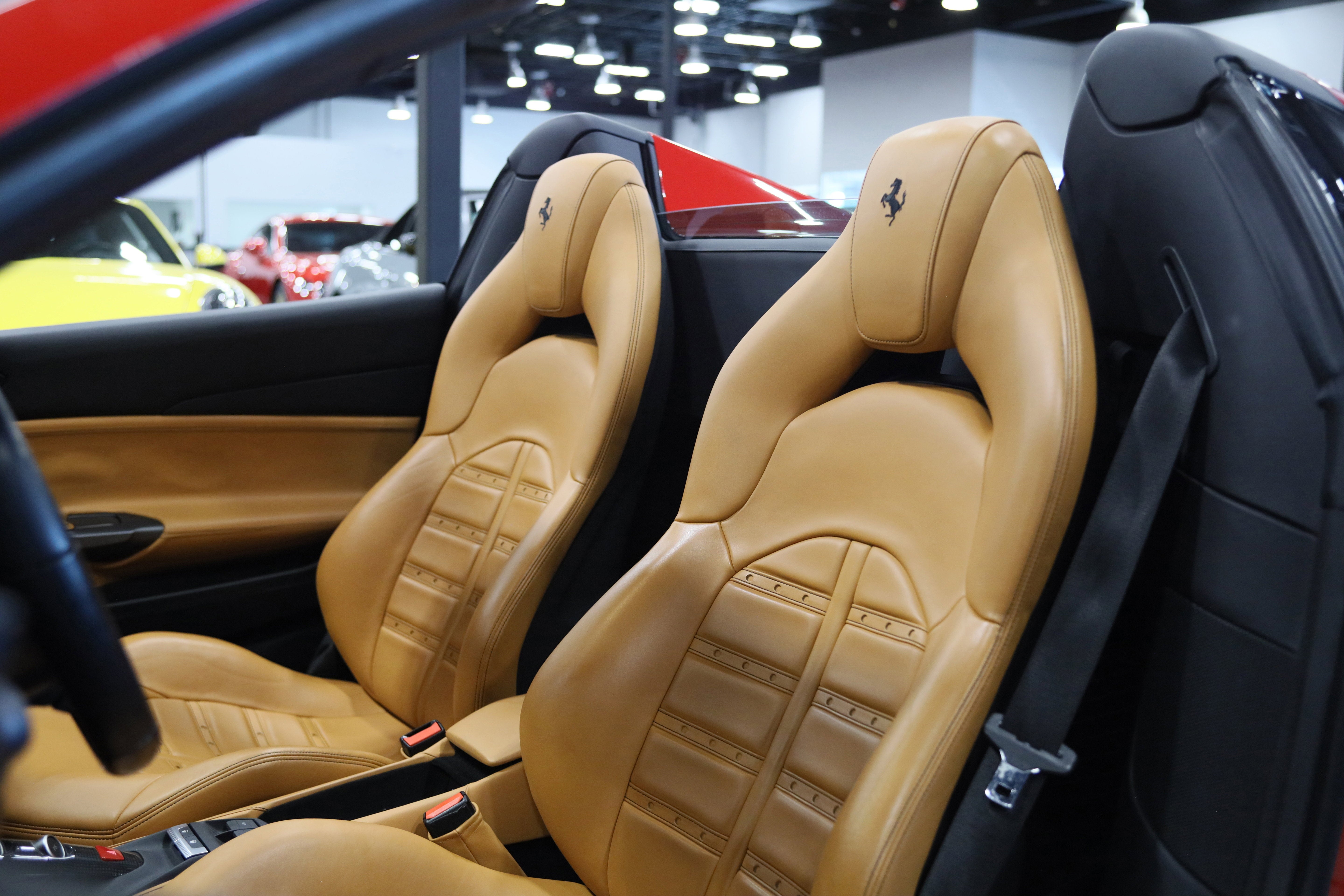 2019 Ferrari 488 Spider Base