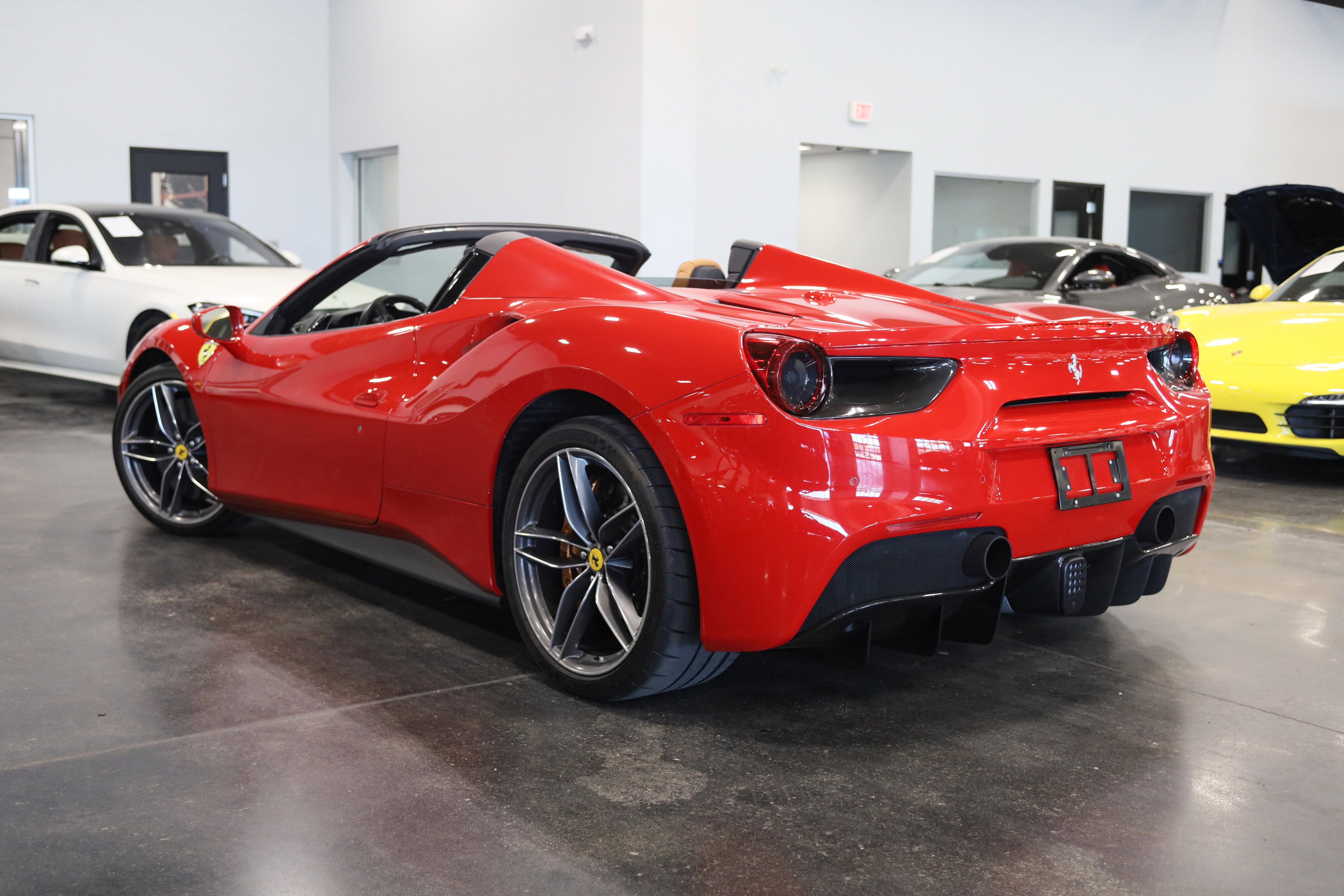 2019 Ferrari 488 Spider Base