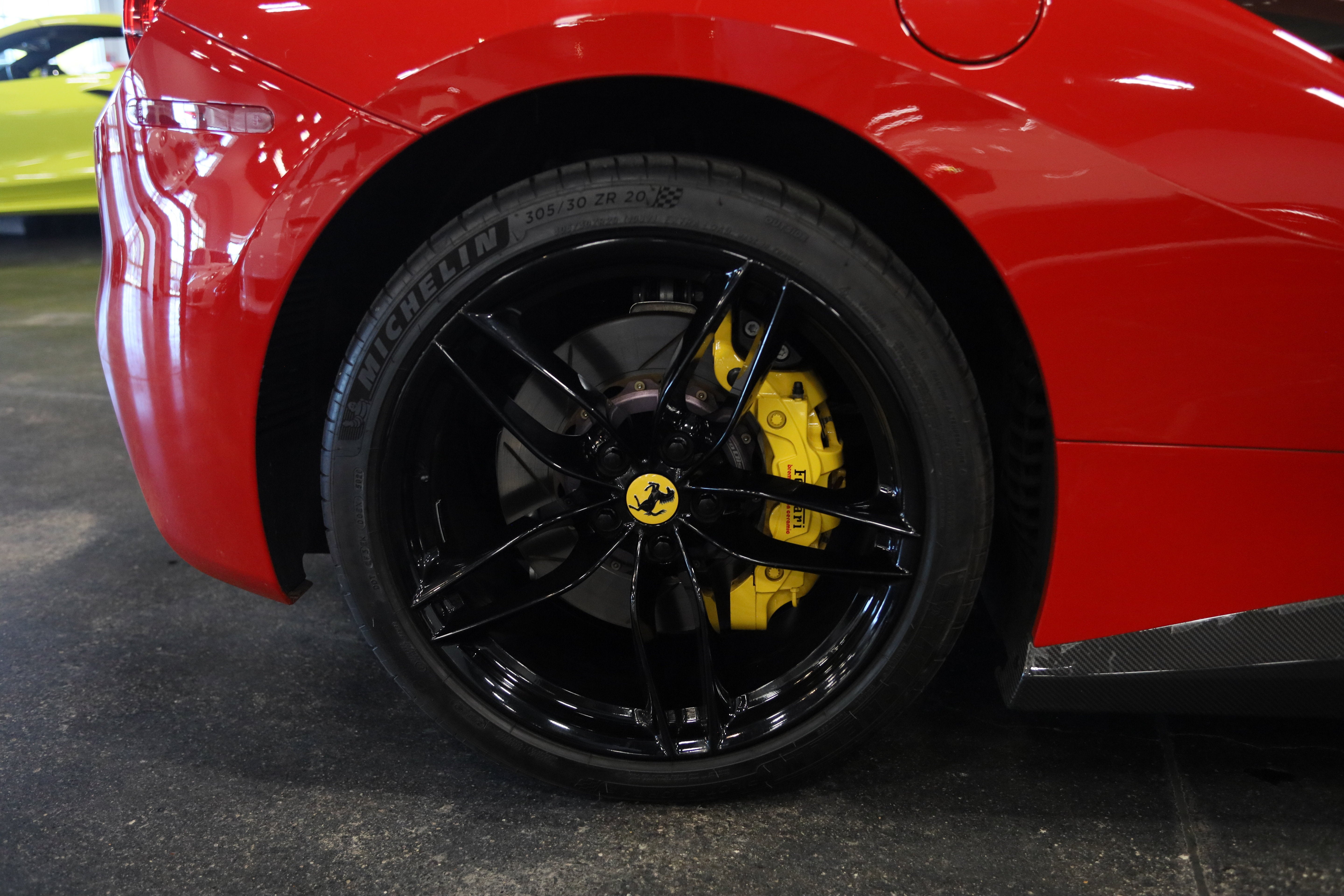 2019 Ferrari 488 Spider Base