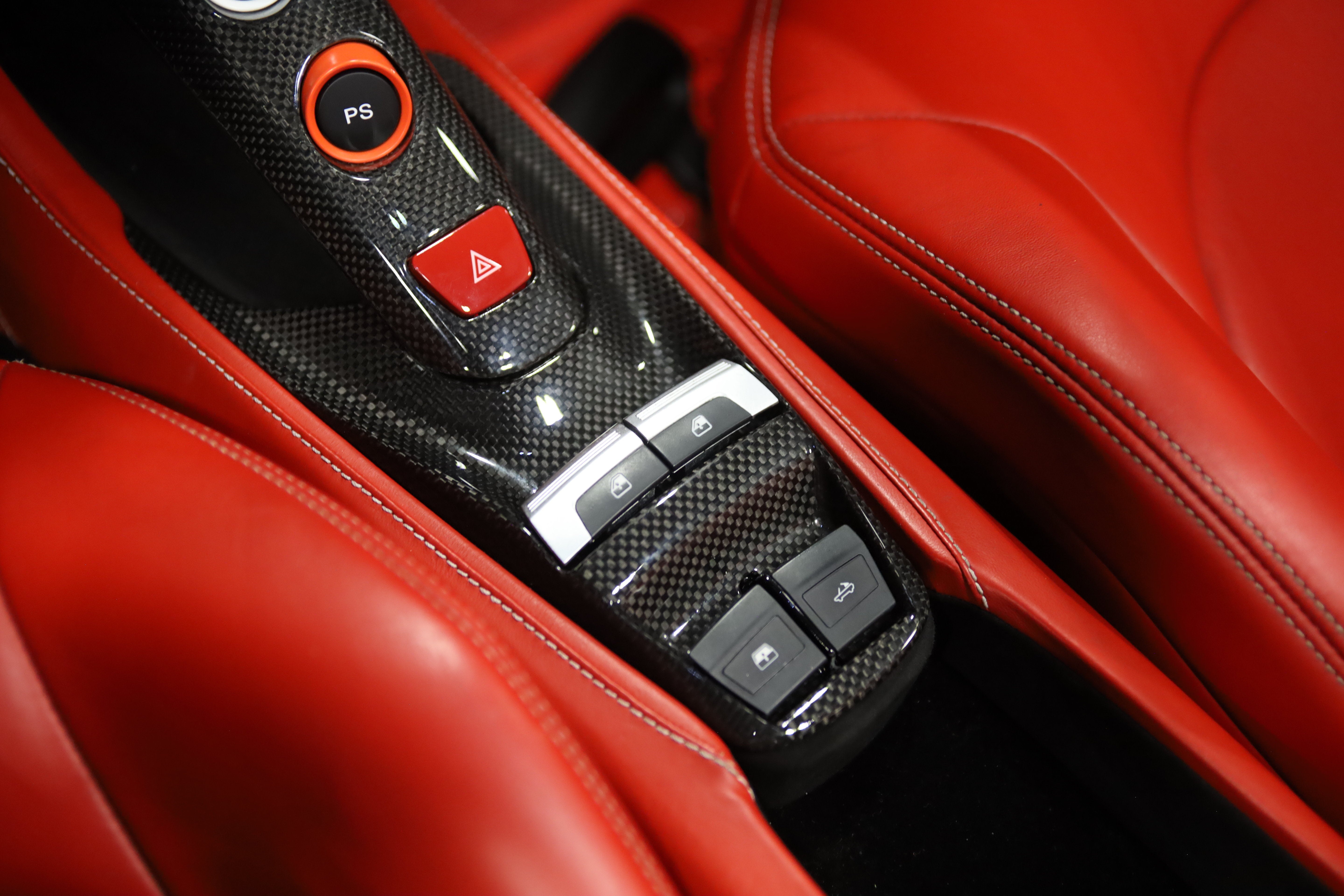 2018 Ferrari 488 Spider Base
